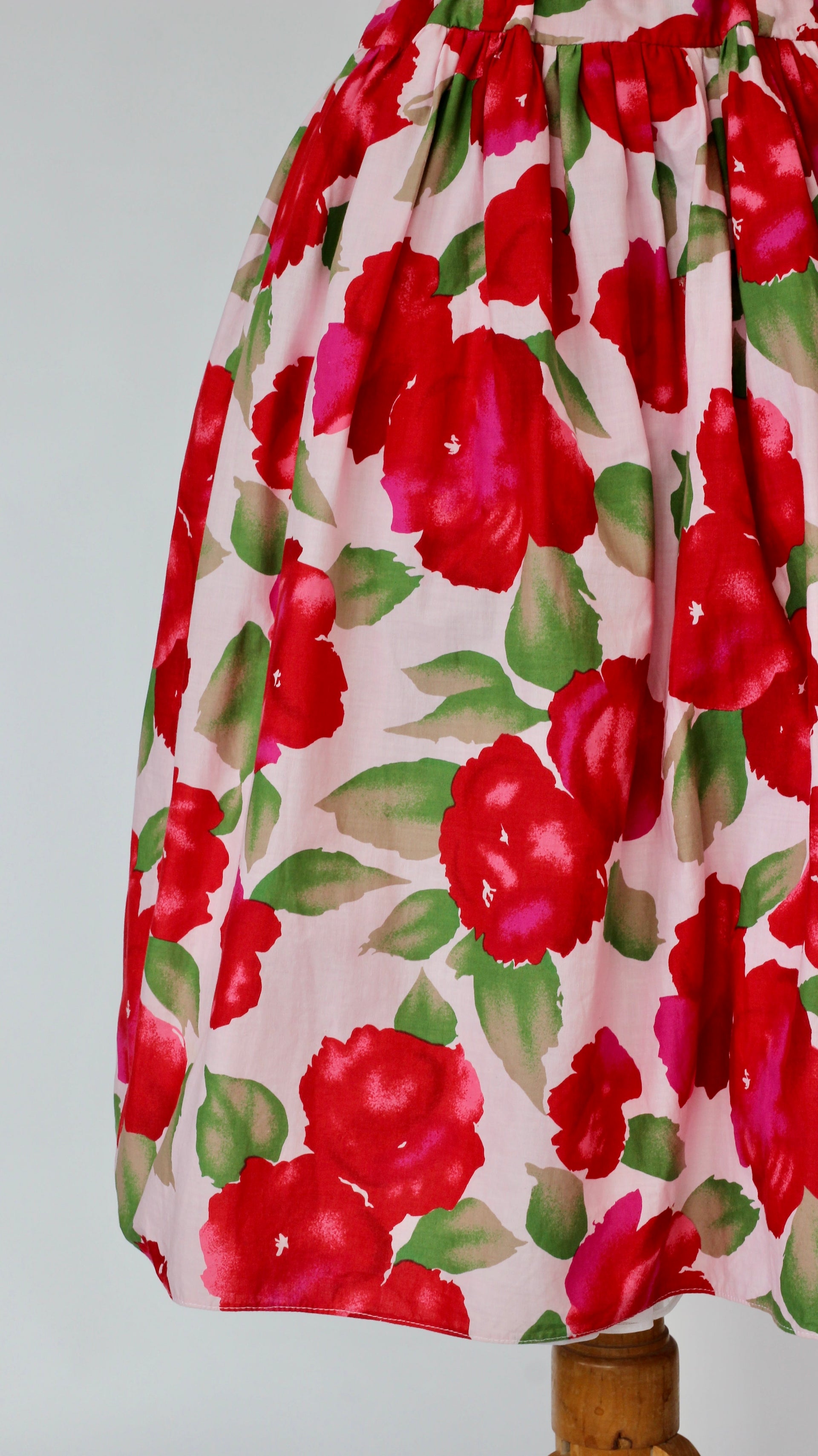 1980s Pale Pink Cotton Corsage Dress with Floral Print//Size M/L
