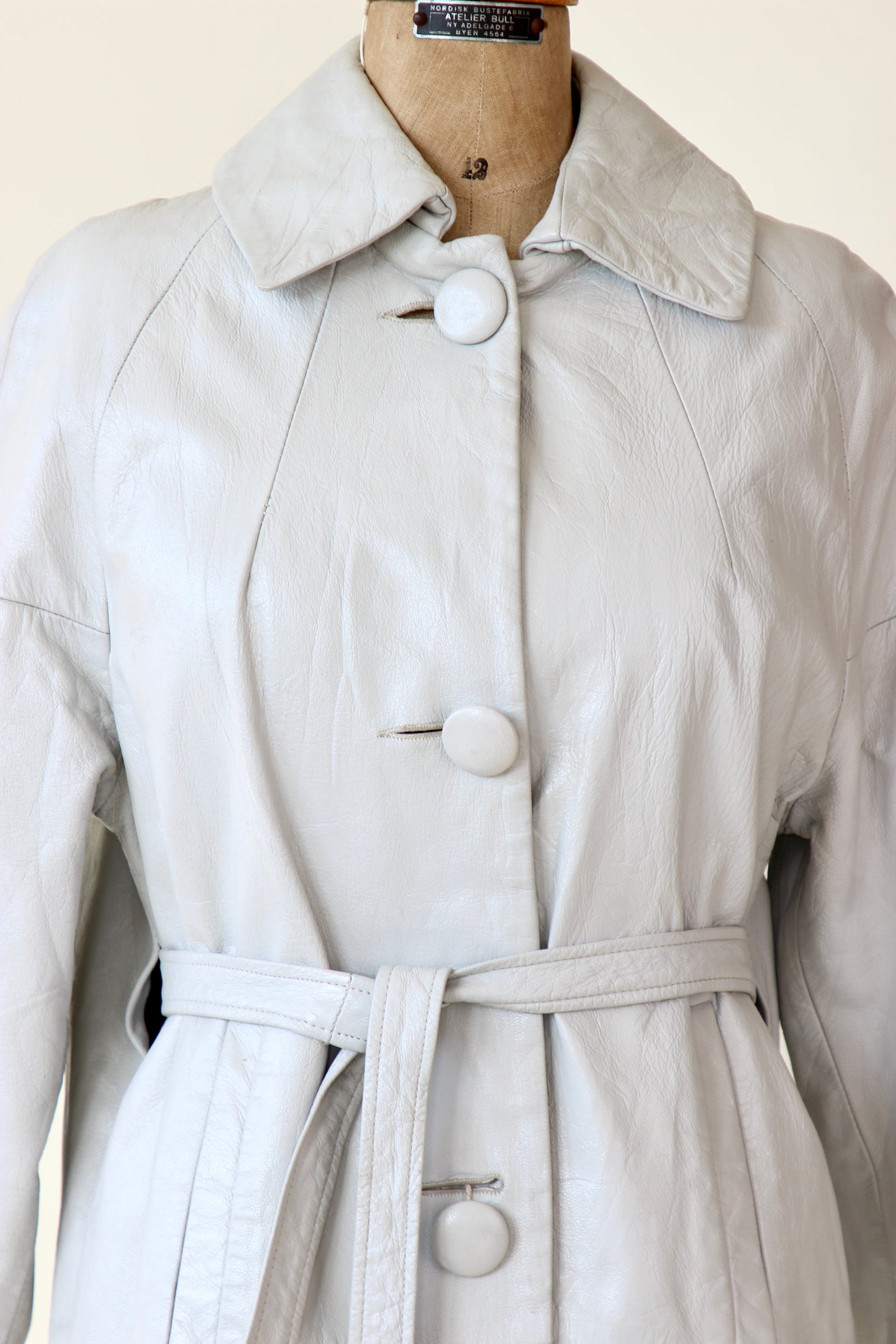 1950s Vintage Light Grey Leather Swing Coat // Size M/L