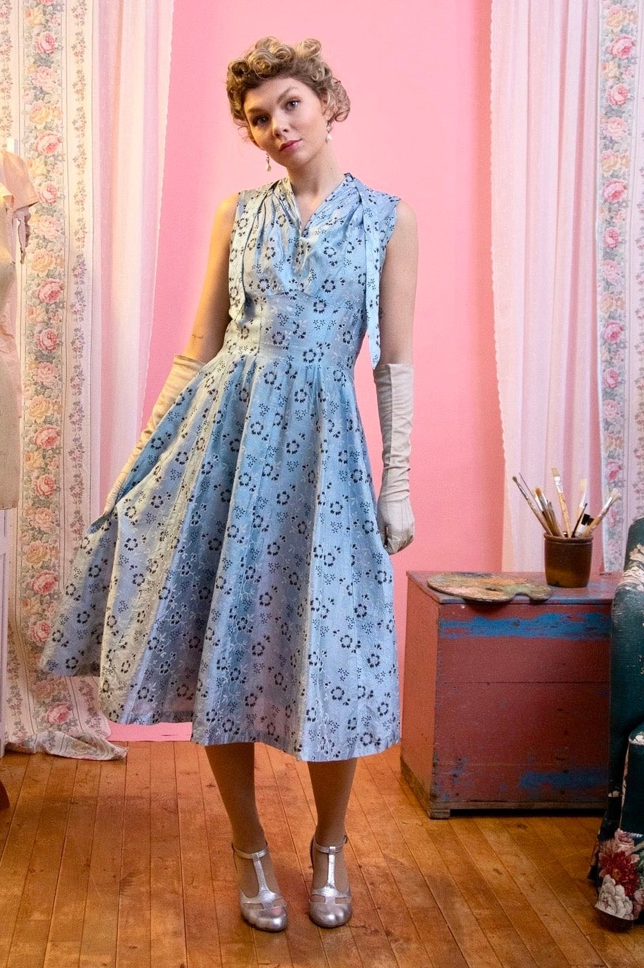 1950s Light Blue Floral Dress//Size S/M