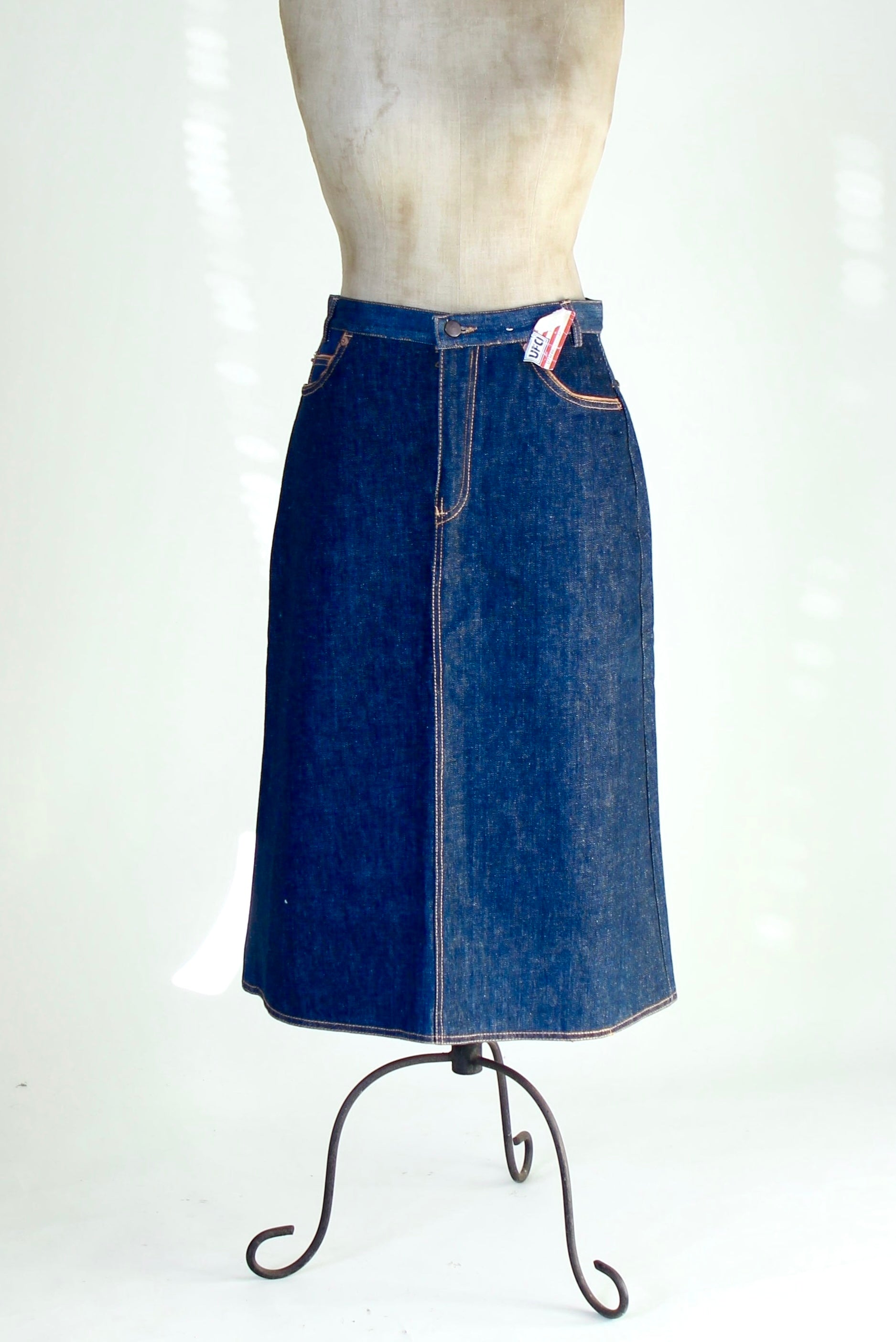 1970s DEADSTOCK Blue Denim Vintage Skirt With // Size M