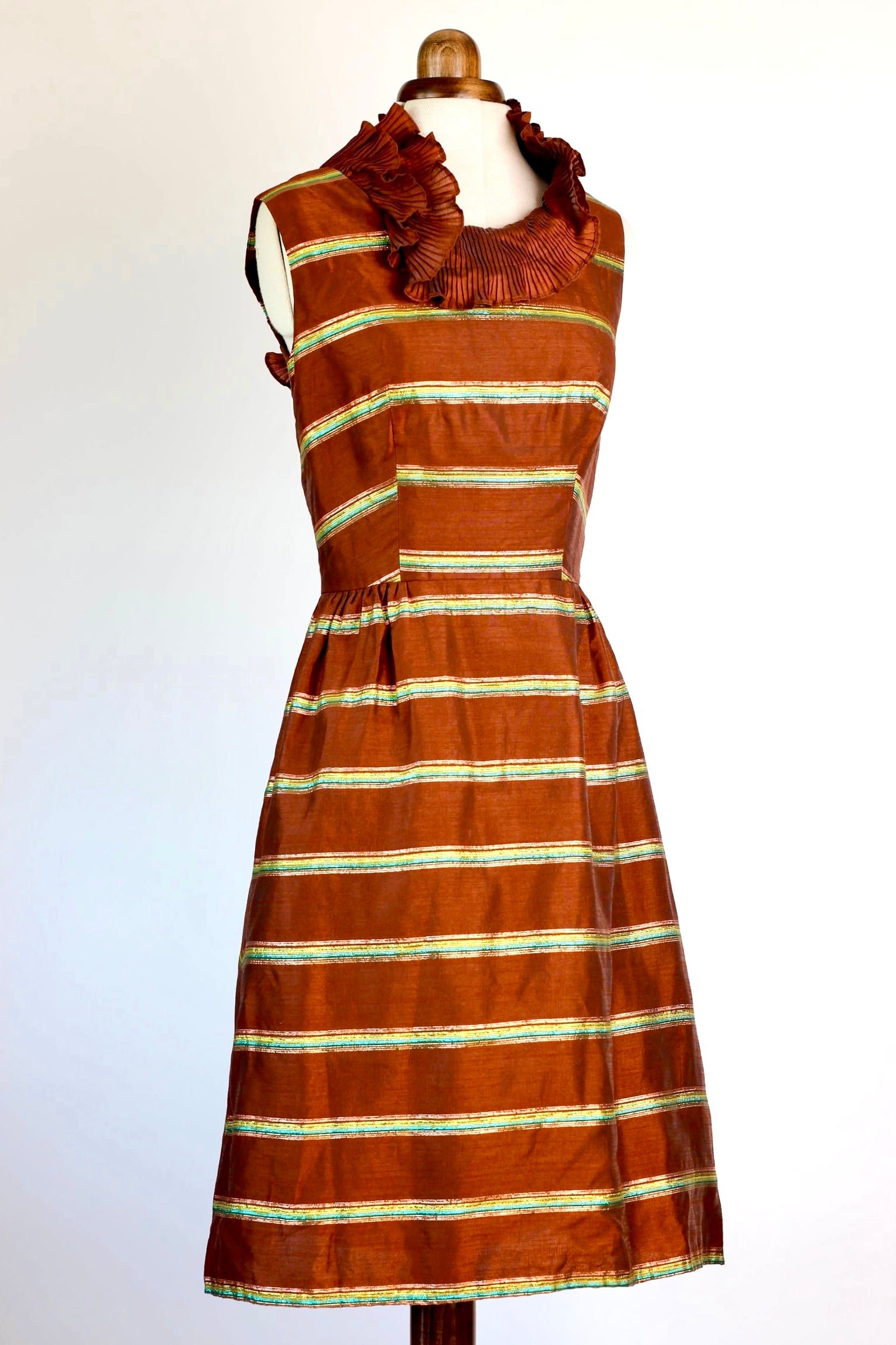 1960s Dress in Brown with Metal Threads//Made in London//Size XS