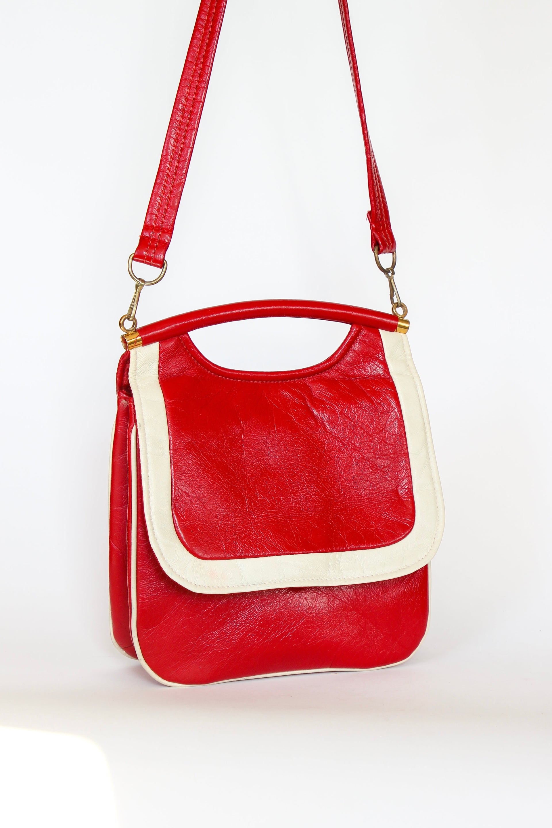 1970s Vintage Red and White Vinyl Top Handle Bag/Shoulder Bag