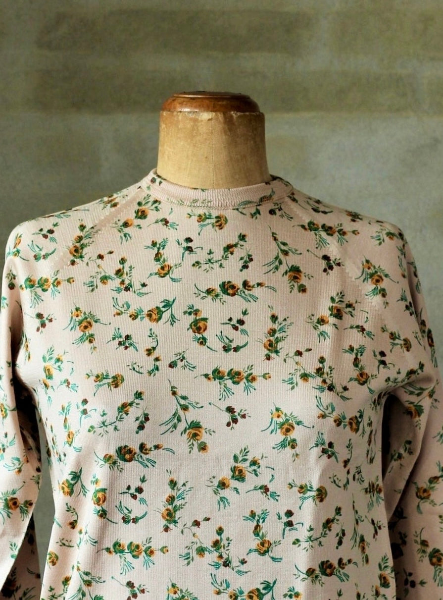 1970s DEADSTOCK Vtg. Top With Yellow Green Rose Pattern//Size S