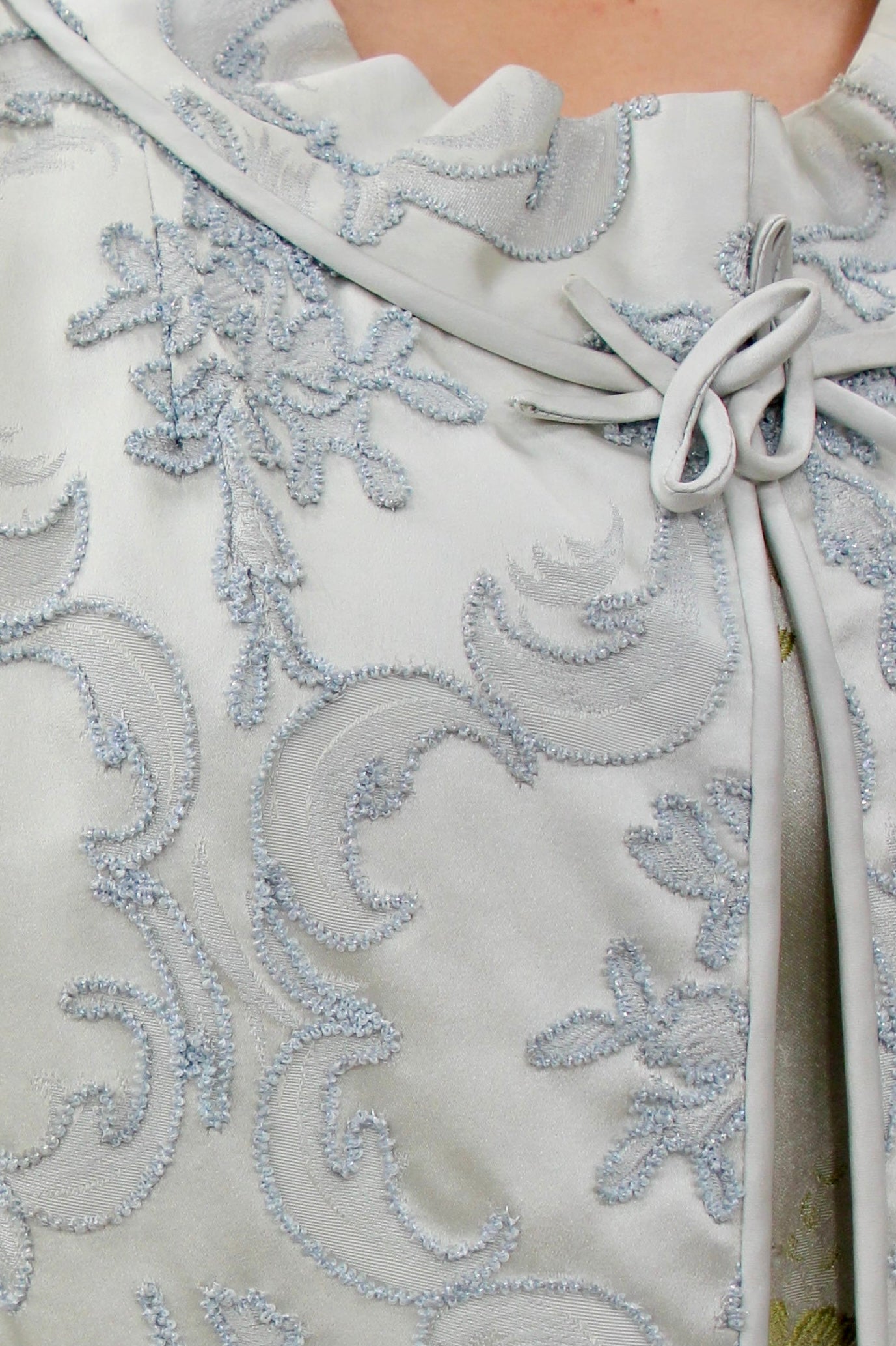 1960s Vintage Brocade Kimono // Size M/L