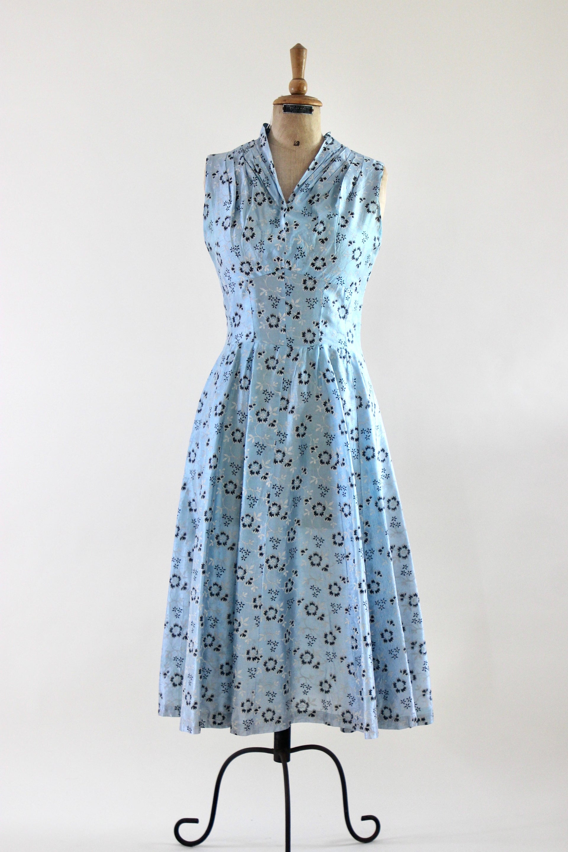 1950s Light Blue Floral Dress//Size S/M