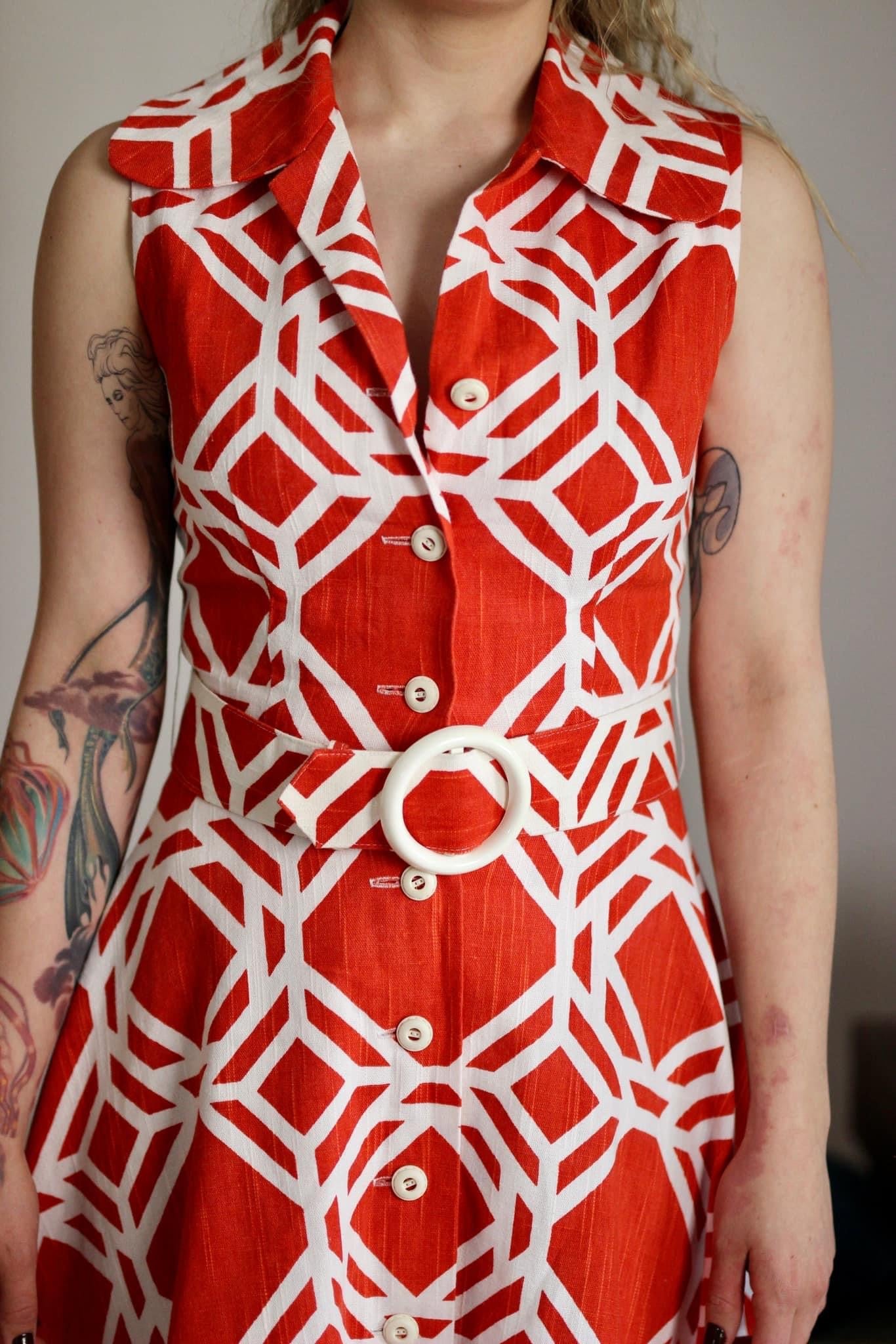 1960s Red/White A Line Belted Cotton Dress//Size M