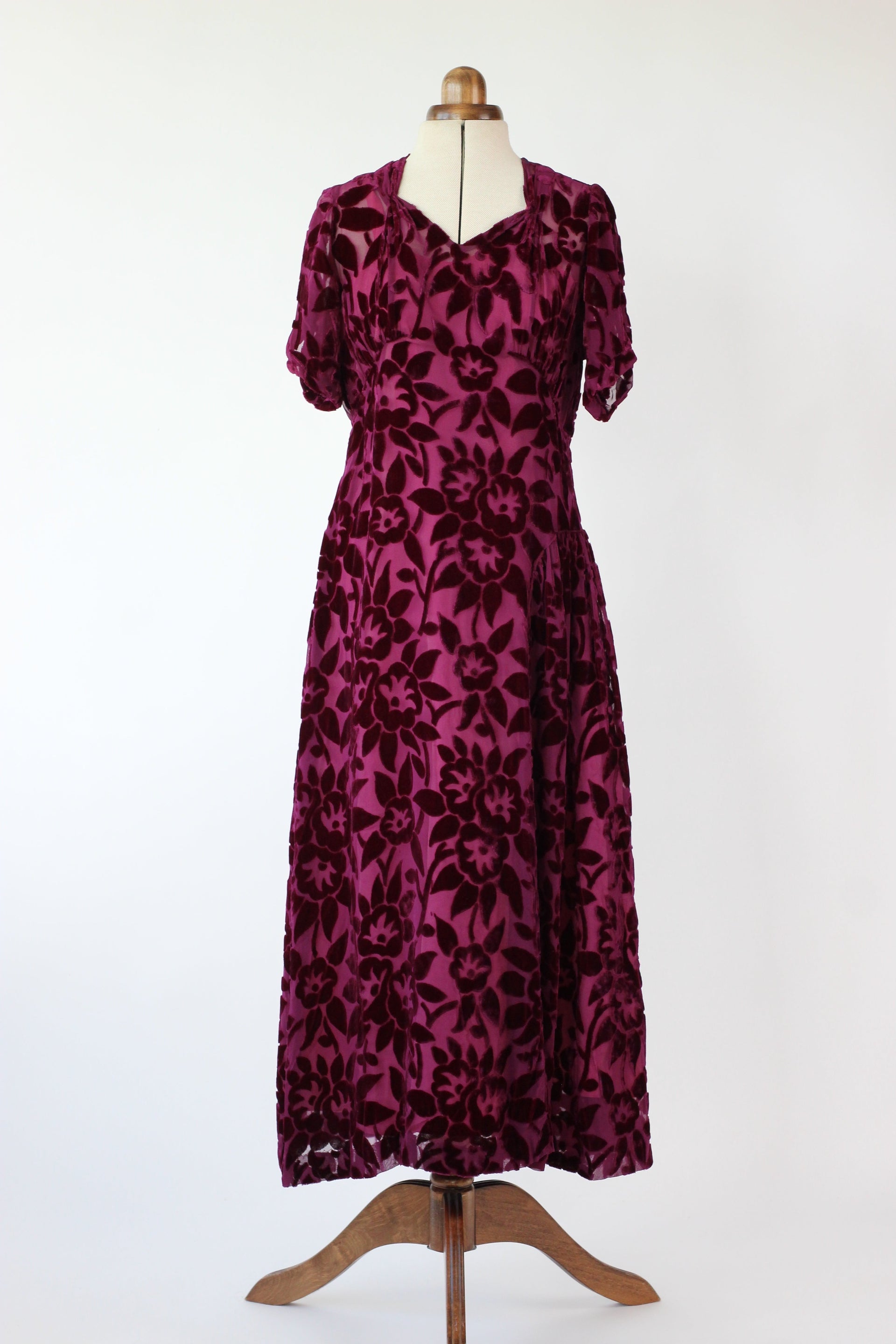 1930s 1940s Vintage Dark Purple Chiffon Dress with Velvet Flowers // Size S/M