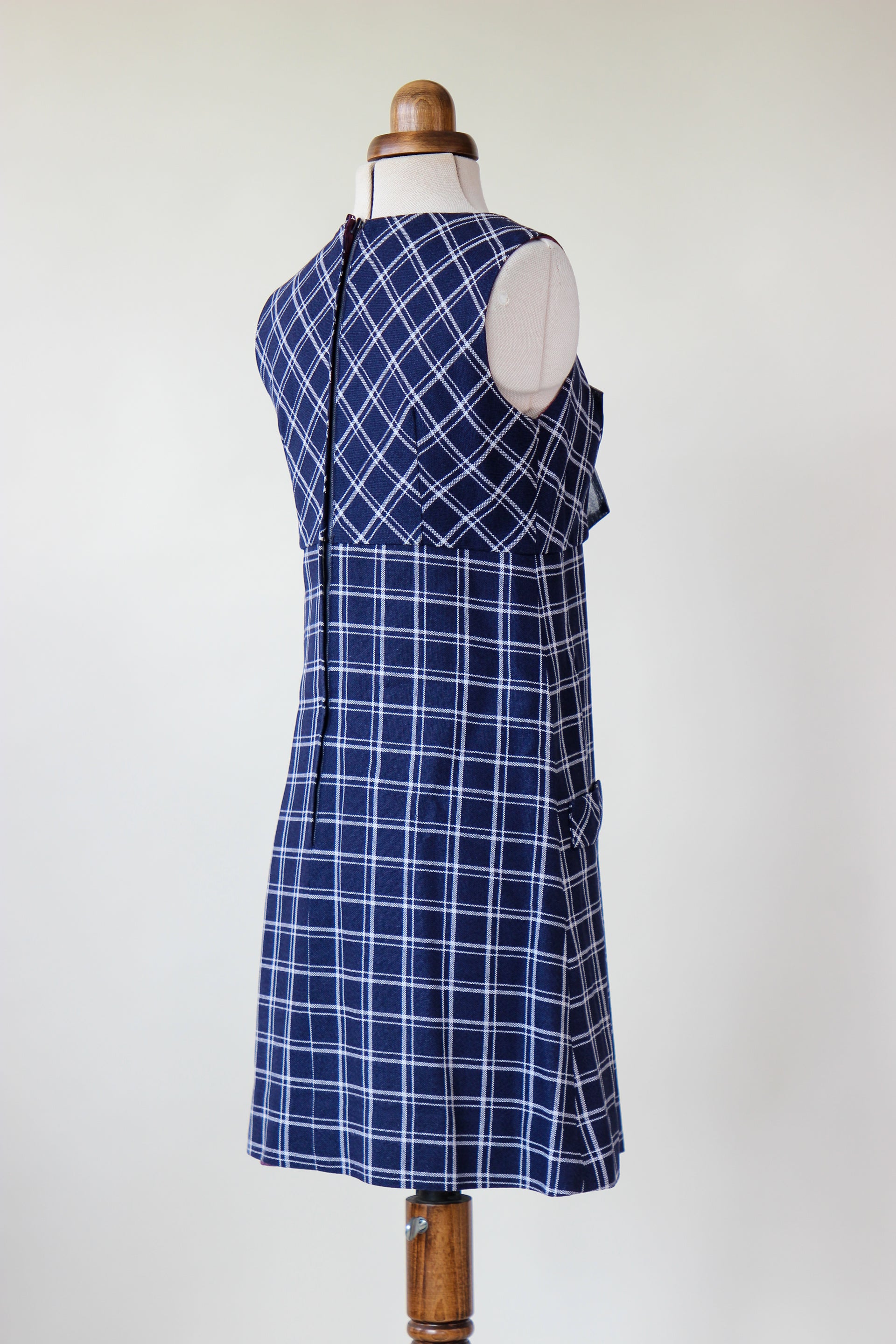 1960s Vintage Checked Shift Mod Wool Dress // Size S