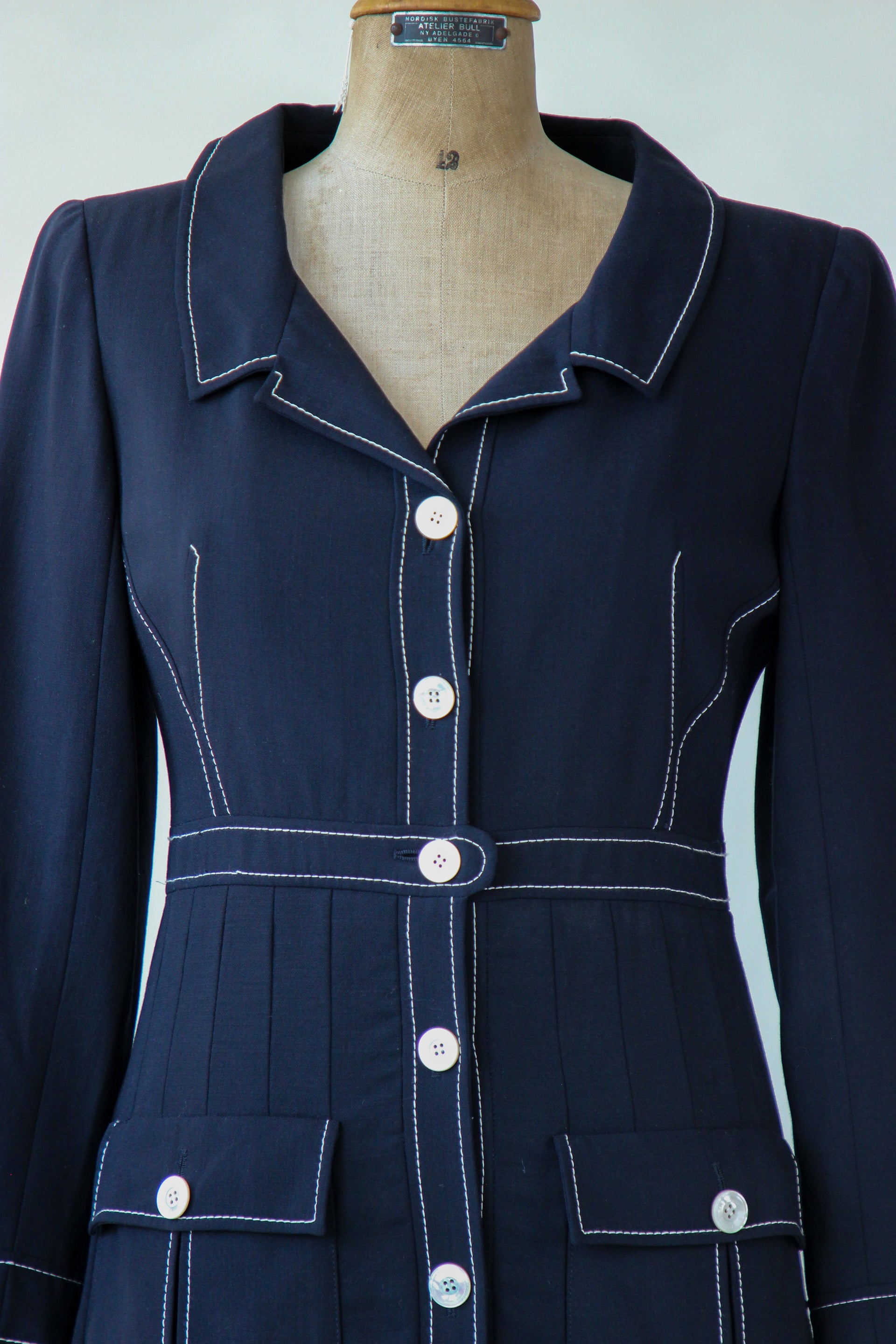 1980s Vintage Navy Blue Wool Shirt Dress // Italien Design // Size M