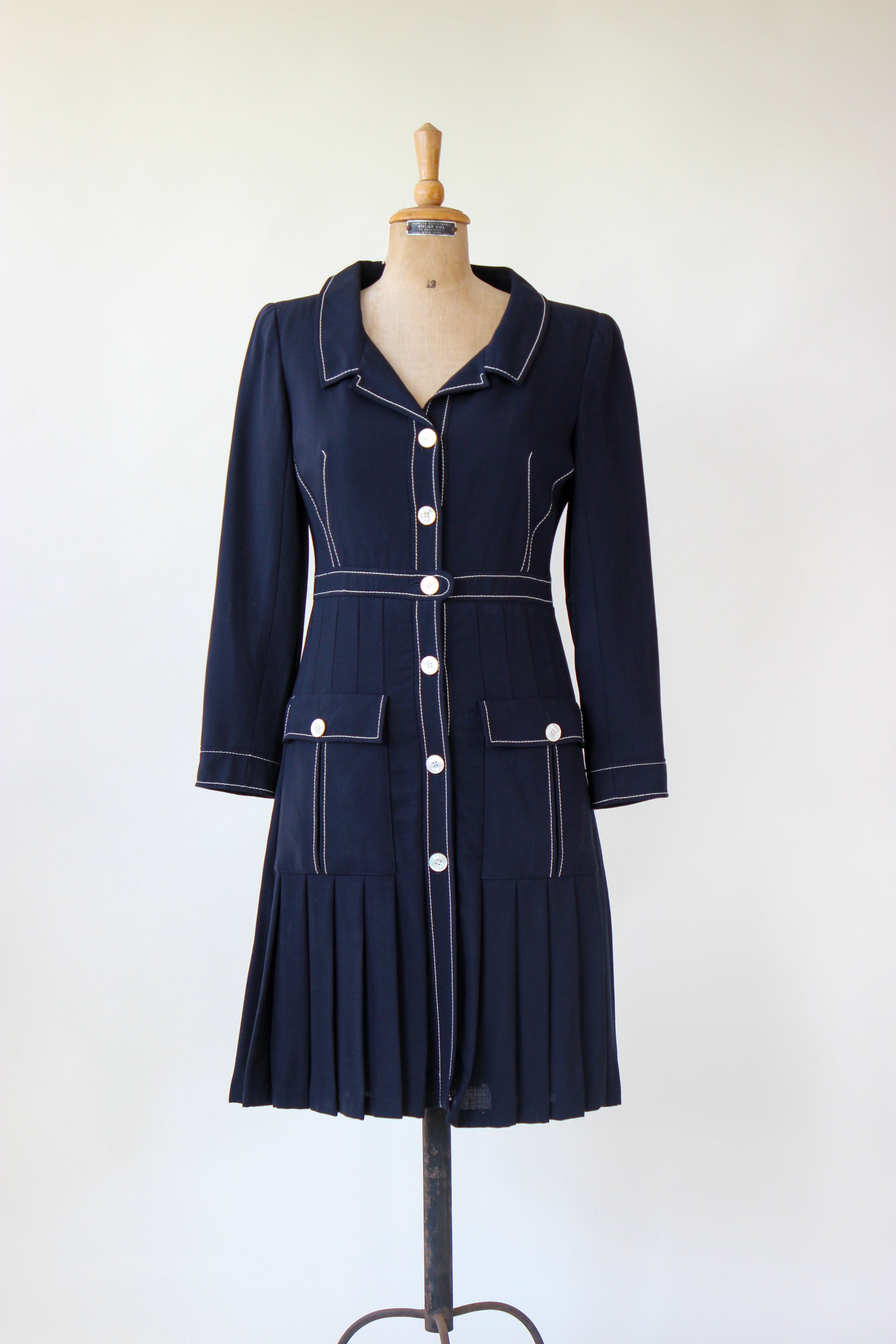 1980s Vintage Navy Blue Wool Shirt Dress // Italien Design // Size M
