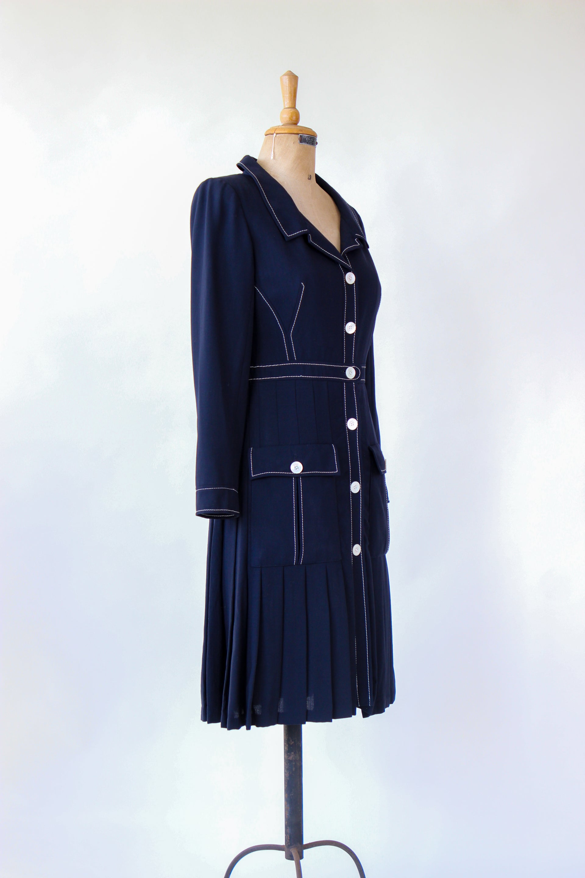 1980s Vintage Navy Blue Wool Shirt Dress // Italien Design // Size M