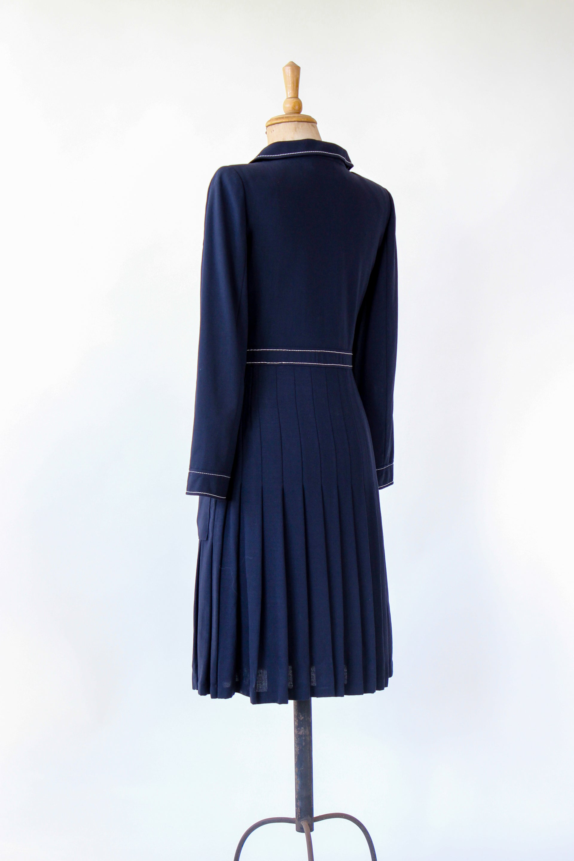 1980s Vintage Navy Blue Wool Shirt Dress // Italien Design // Size M