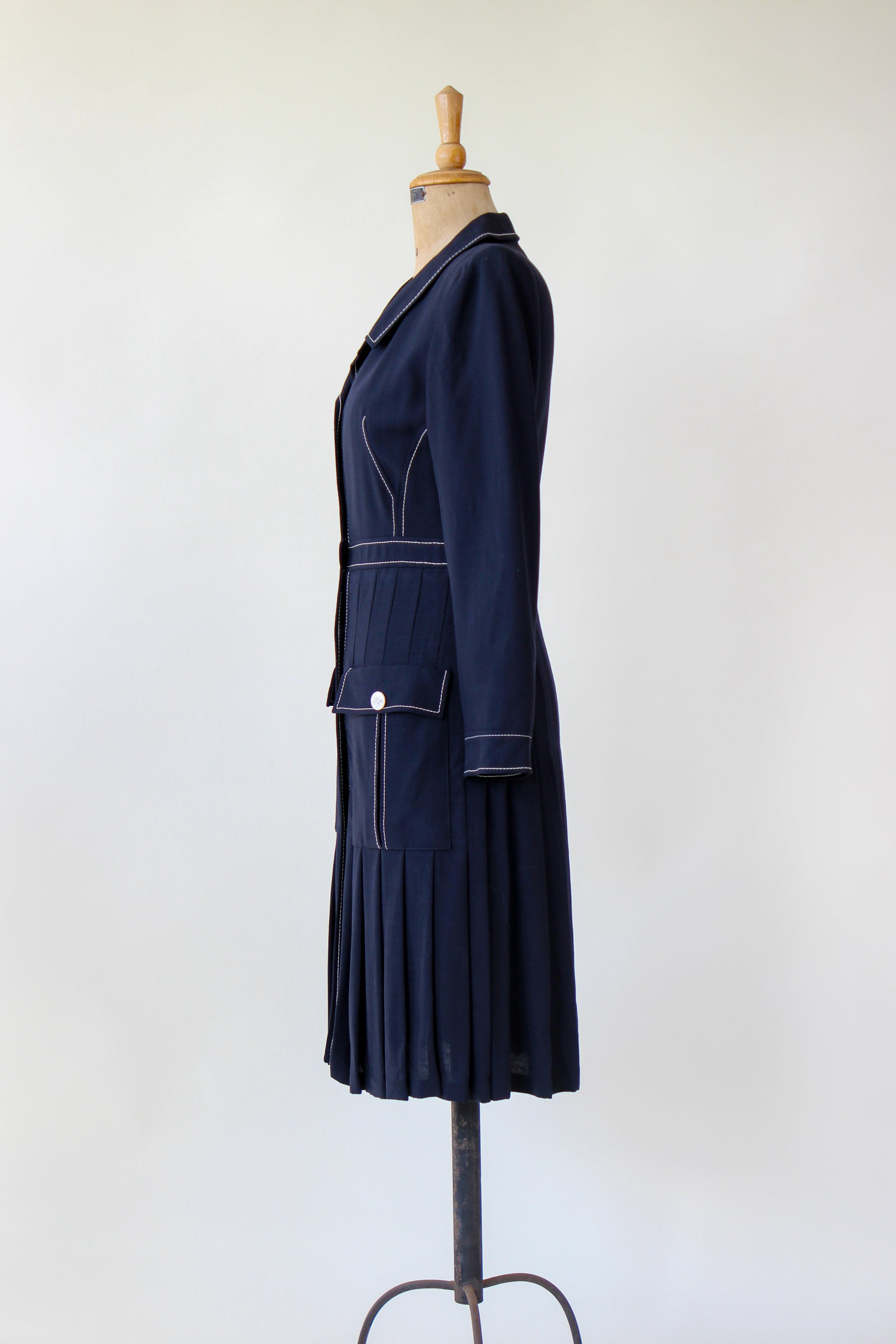 1980s Vintage Navy Blue Wool Shirt Dress // Italien Design // Size M