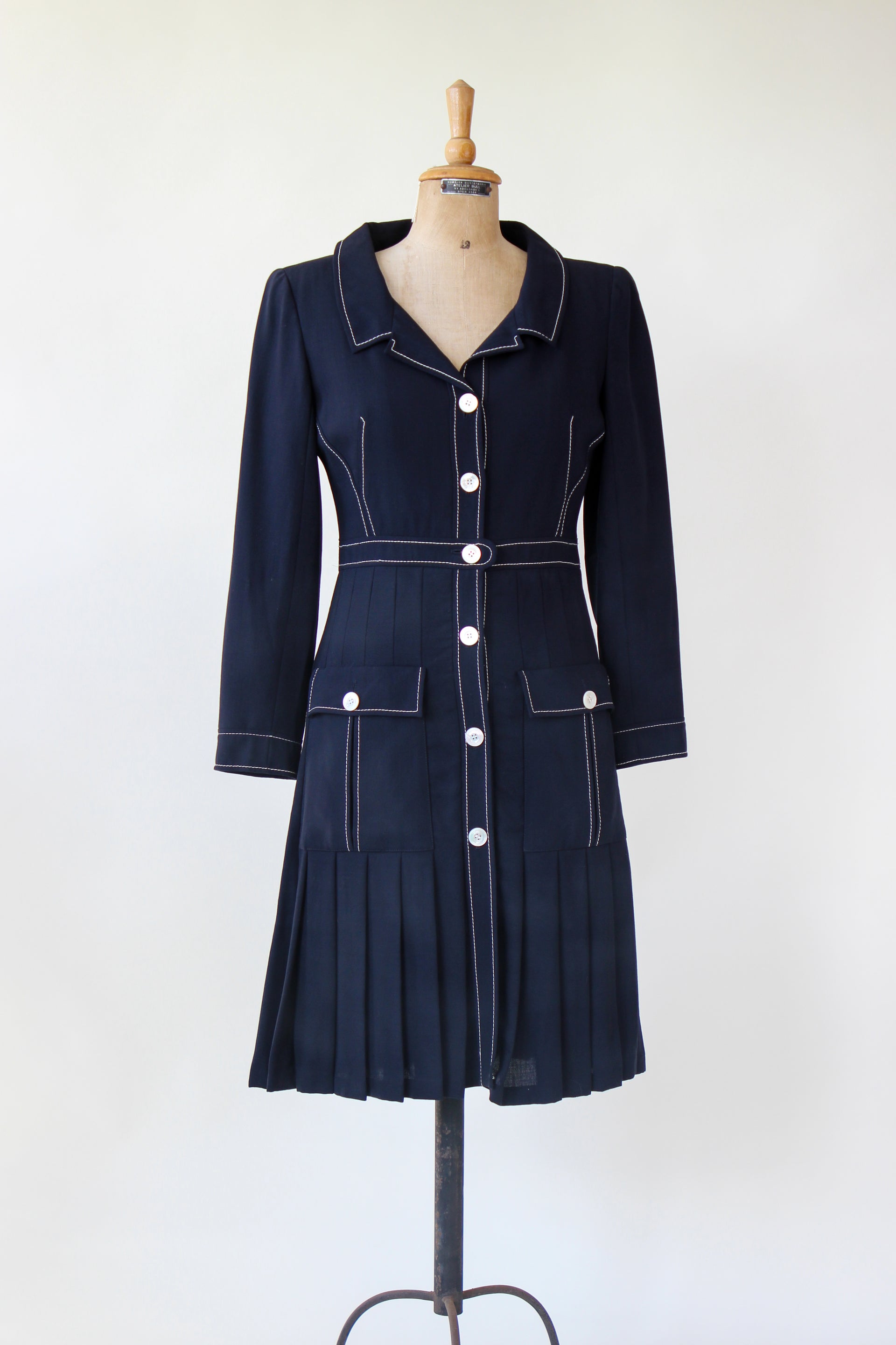 1980s Vintage Navy Blue Wool Shirt Dress // Italien Design // Size M