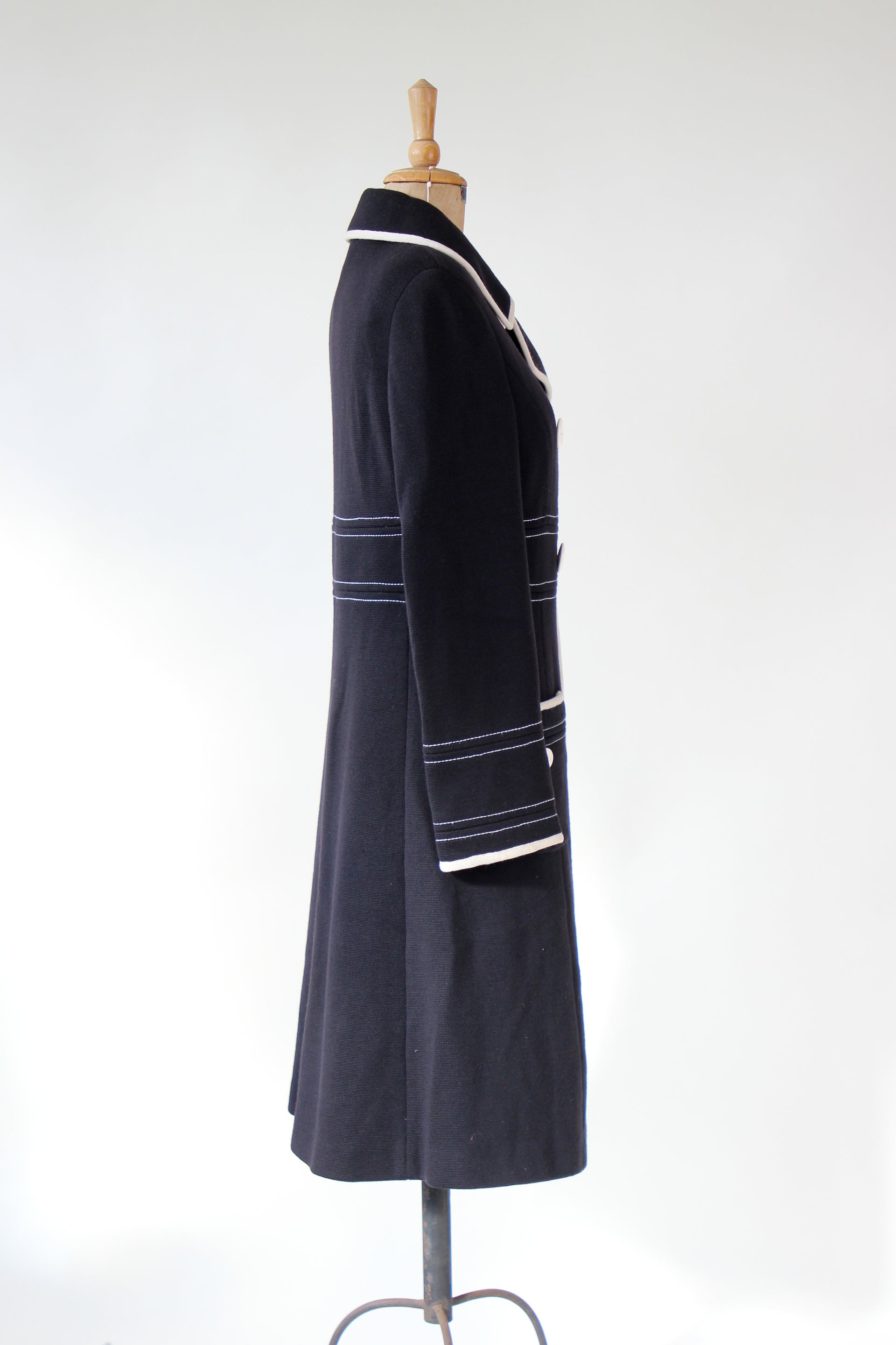 1960s Vintage Lusia Spagnoli Black and Ivory Wool Mod Coat//Size M