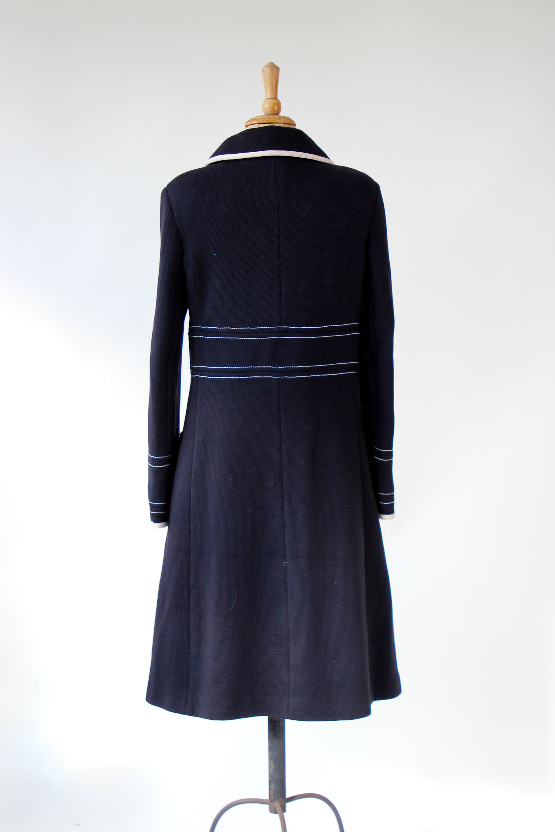 1960s Vintage Lusia Spagnoli Black and Ivory Wool Mod Coat//Size M
