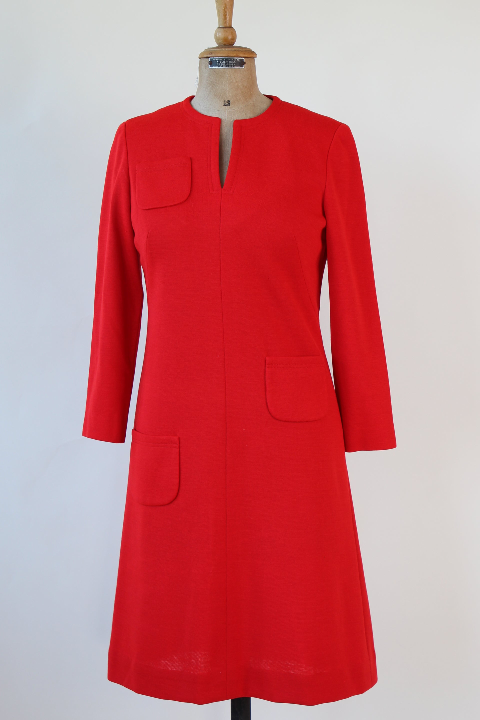 1970s Vintage Bright Red Shift Mod Wool Dress // Size S/M