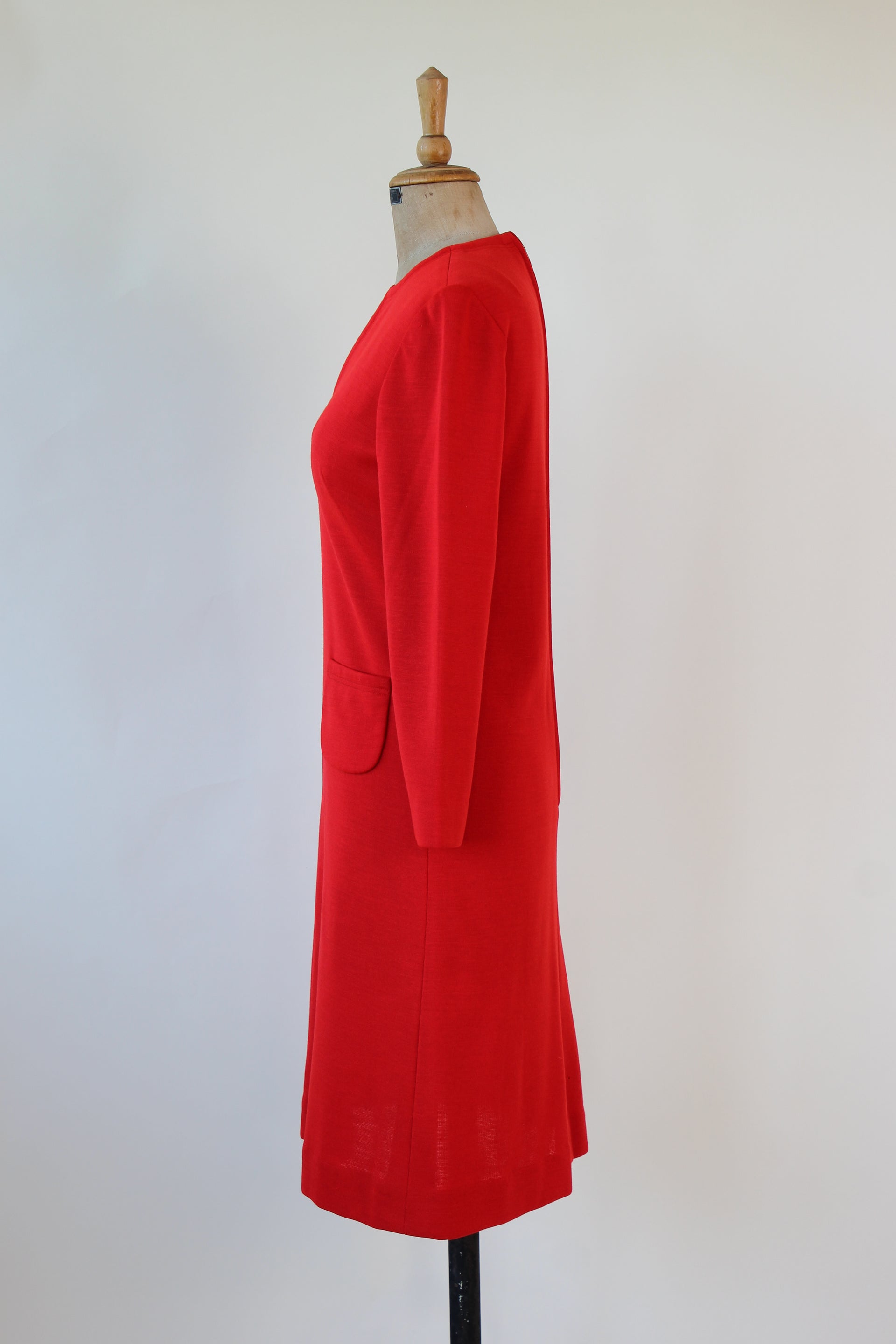 1970s Vintage Bright Red Shift Mod Wool Dress // Size S/M