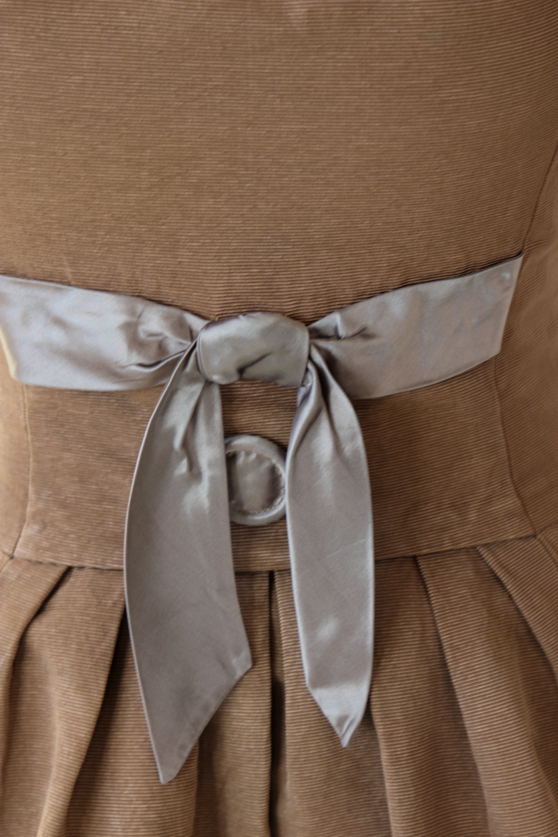 1950s Vintage Silk Cocktail Dress//Size XS/S