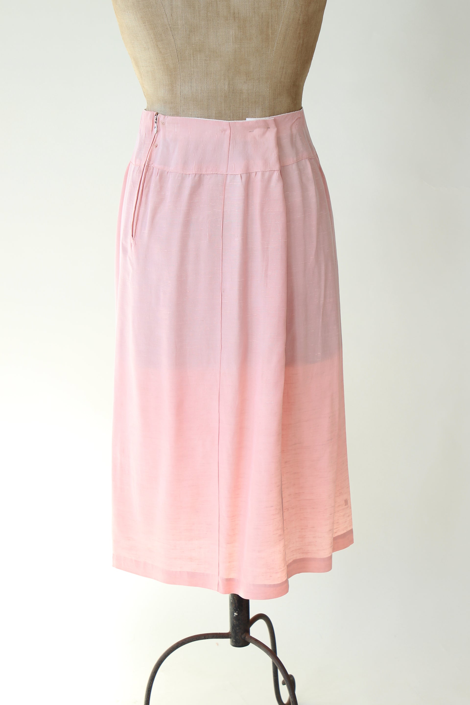 1920s Vintage Pink Shirt and Skirt Suit // Size M/L