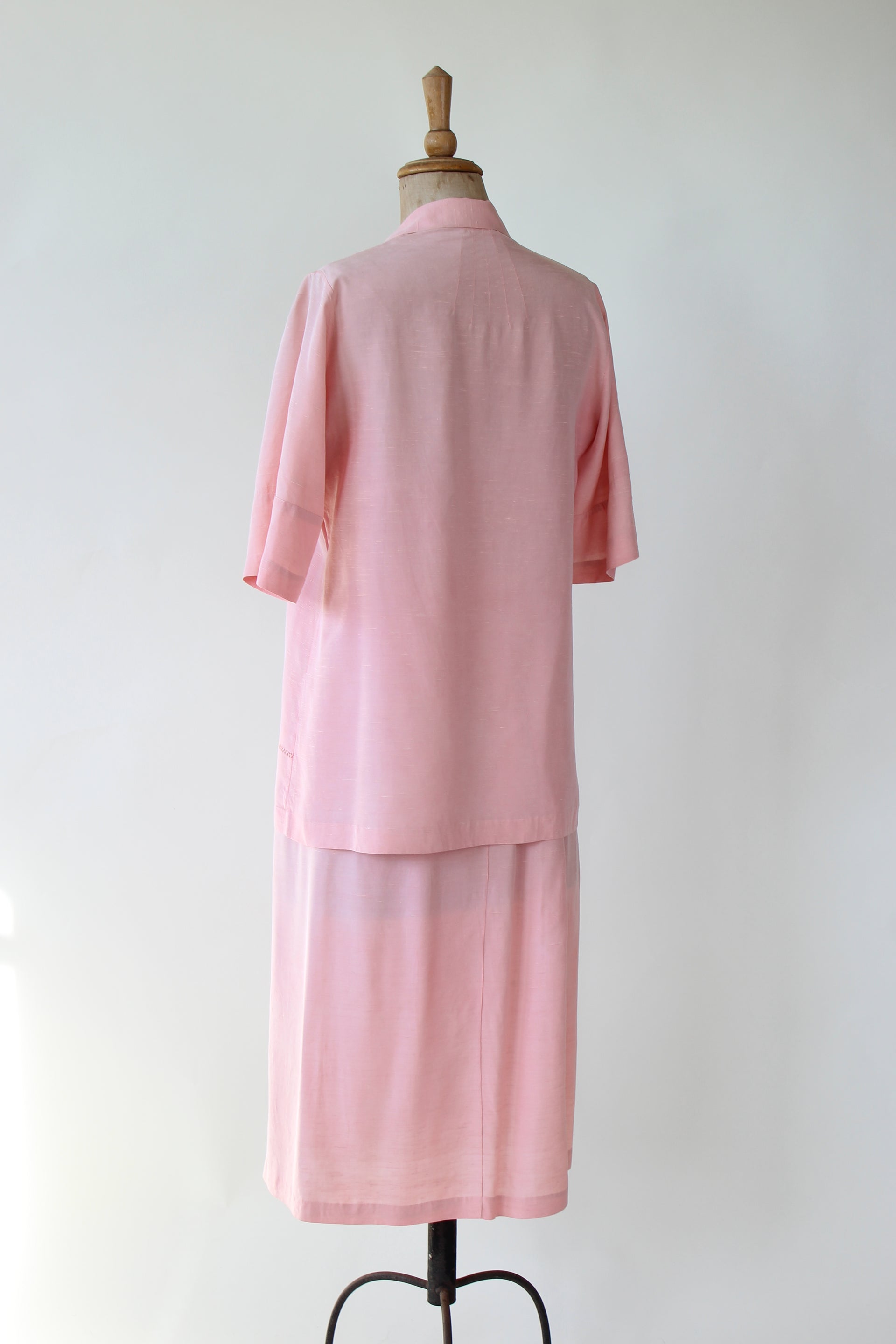 1920s Vintage Pink Shirt and Skirt Suit // Size M/L