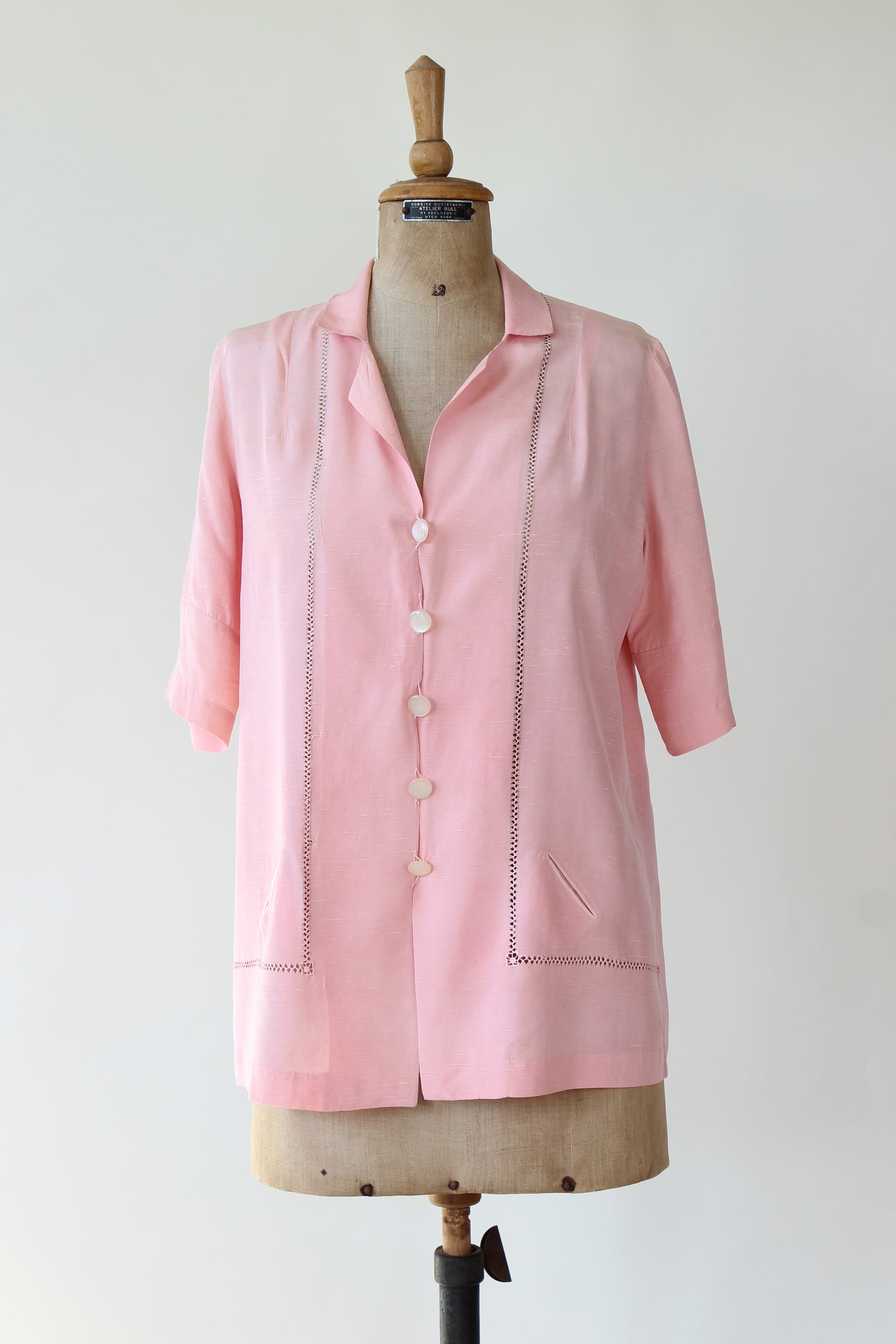 1920s Vintage Pink Shirt and Skirt Suit // Size M/L