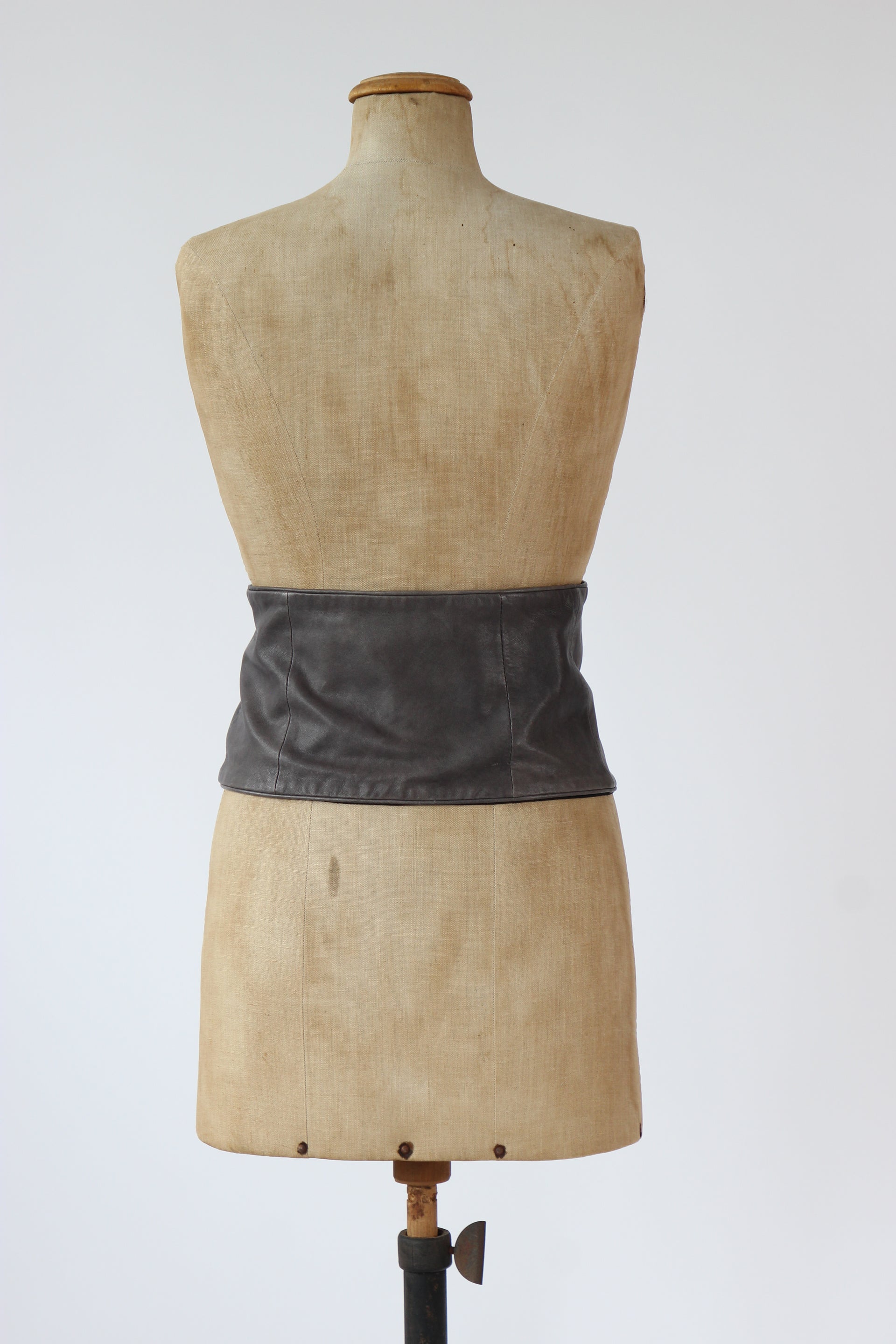 Y2K Vintage Grey Leather Belt//Danish Design//Size S/M