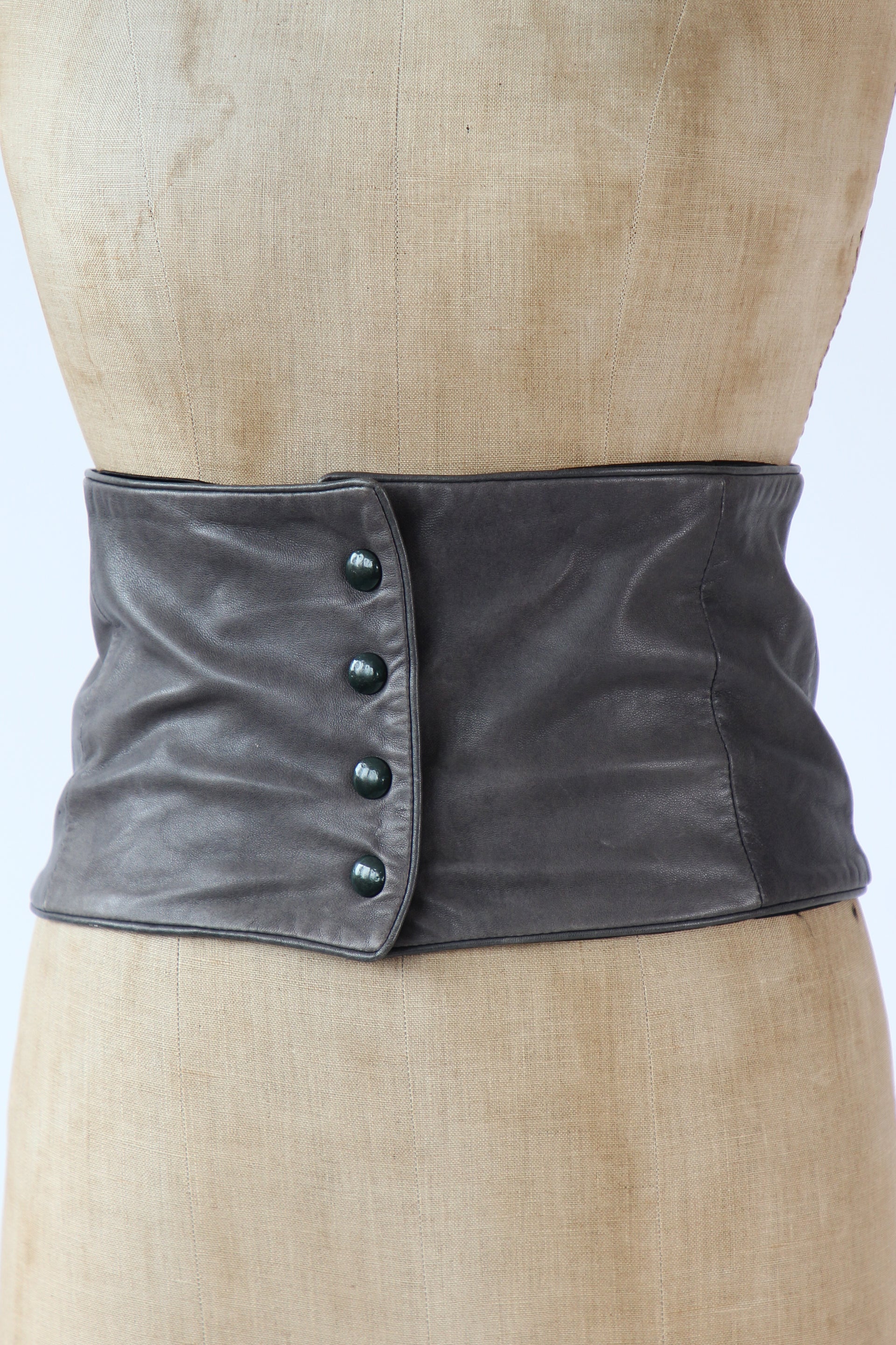 Y2K Vintage Grey Leather Belt//Danish Design//Size S/M