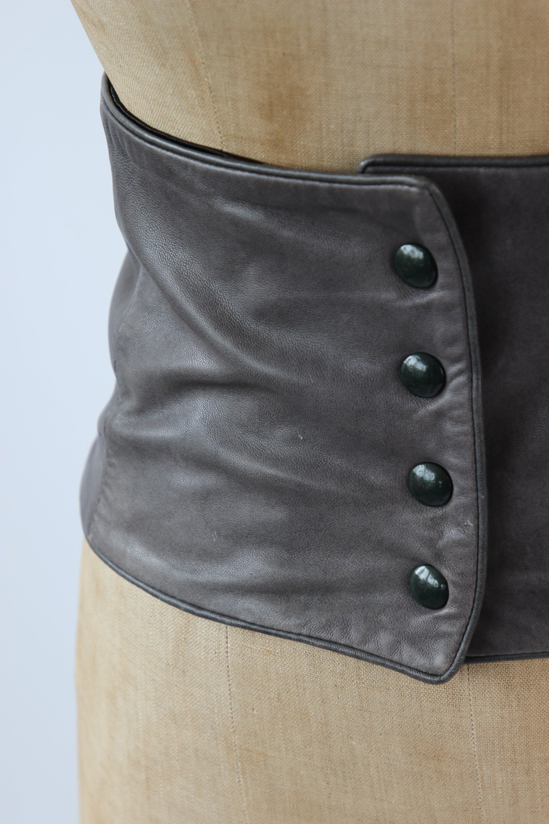 Y2K Vintage Grey Leather Belt//Danish Design//Size S/M