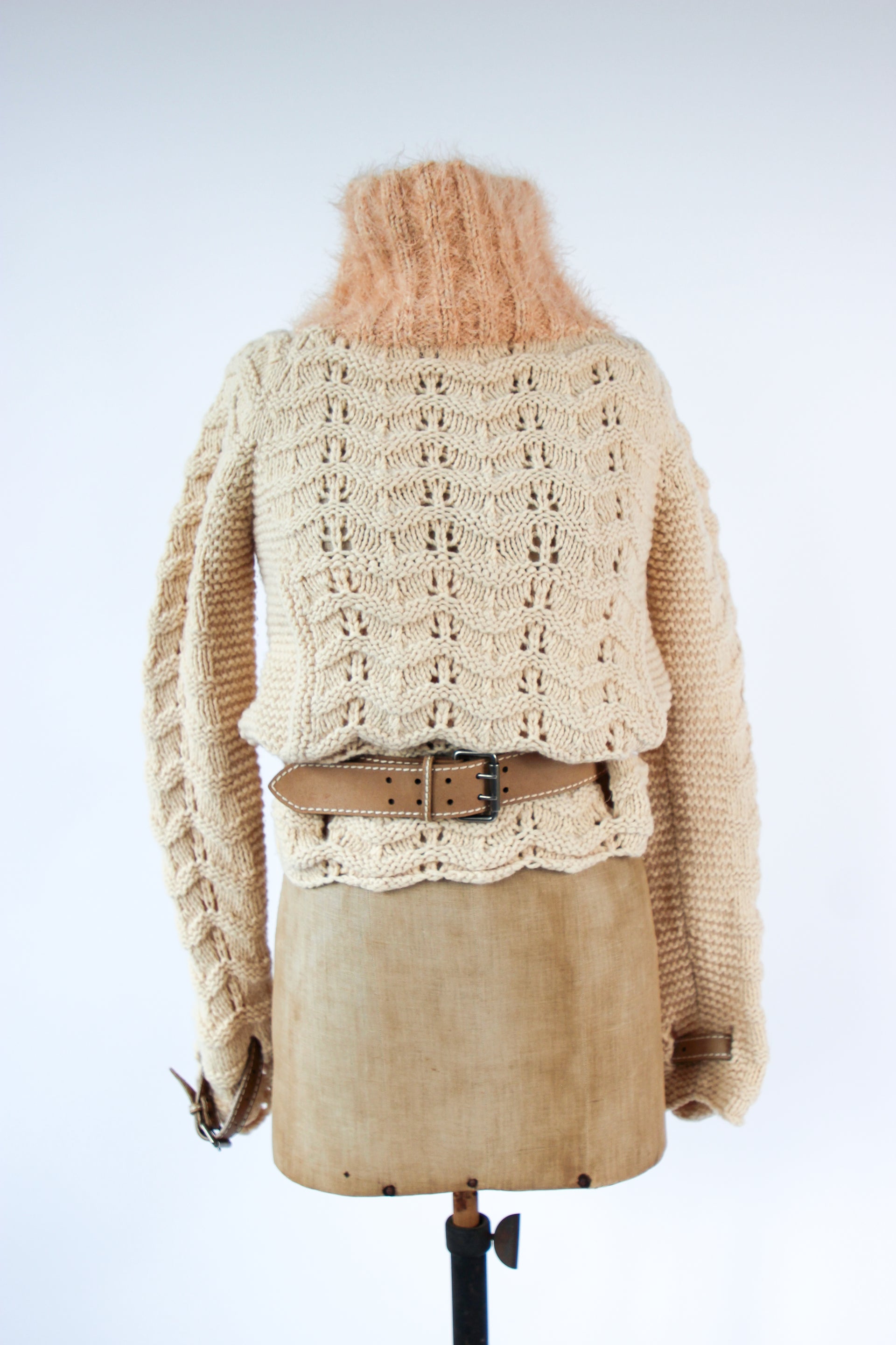 Vintage Munthe plus Simonsen Belted Ivory Wool Knit Jumper with Pink Collar // Size S