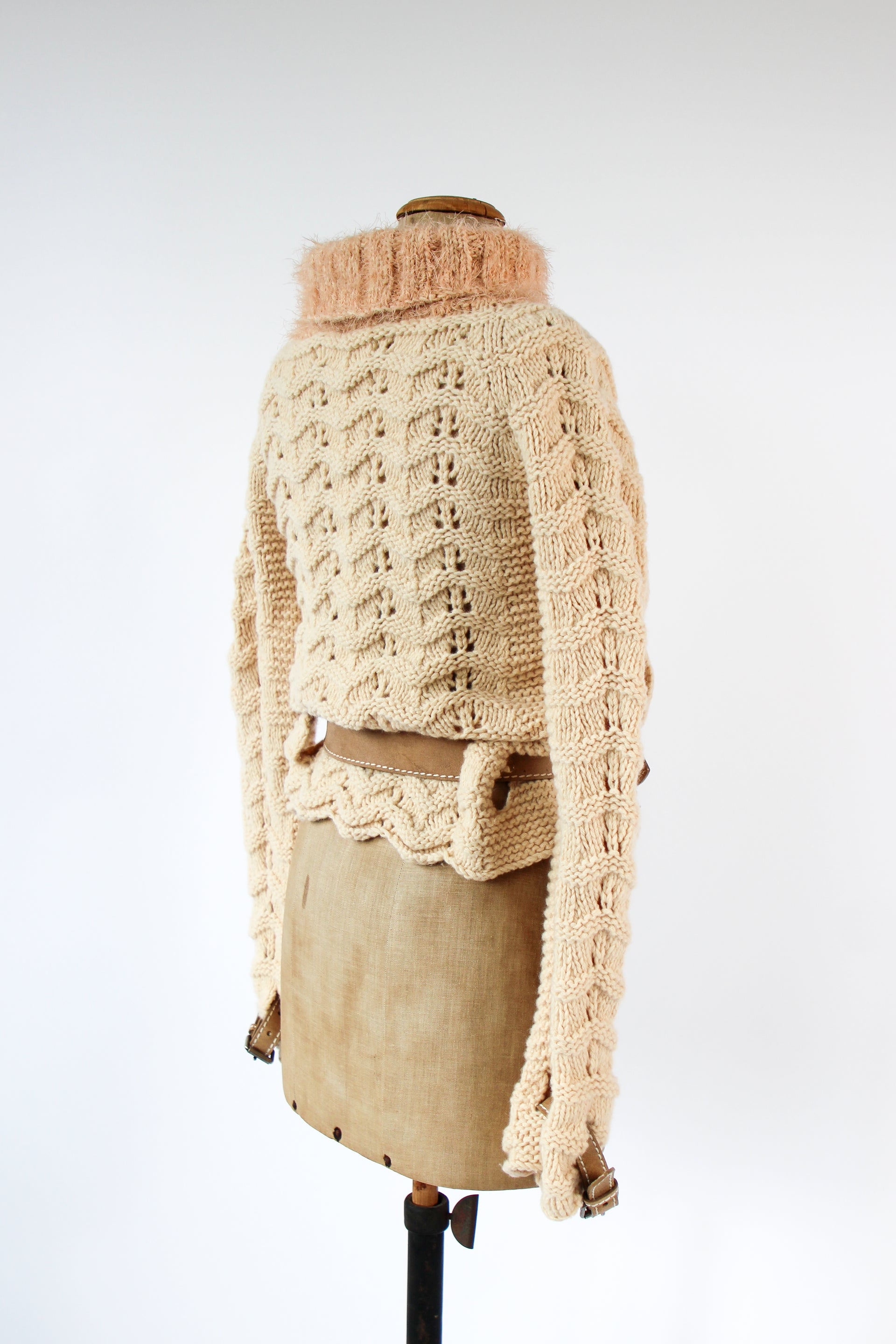Vintage Munthe plus Simonsen Belted Ivory Wool Knit Jumper with Pink Collar // Size S