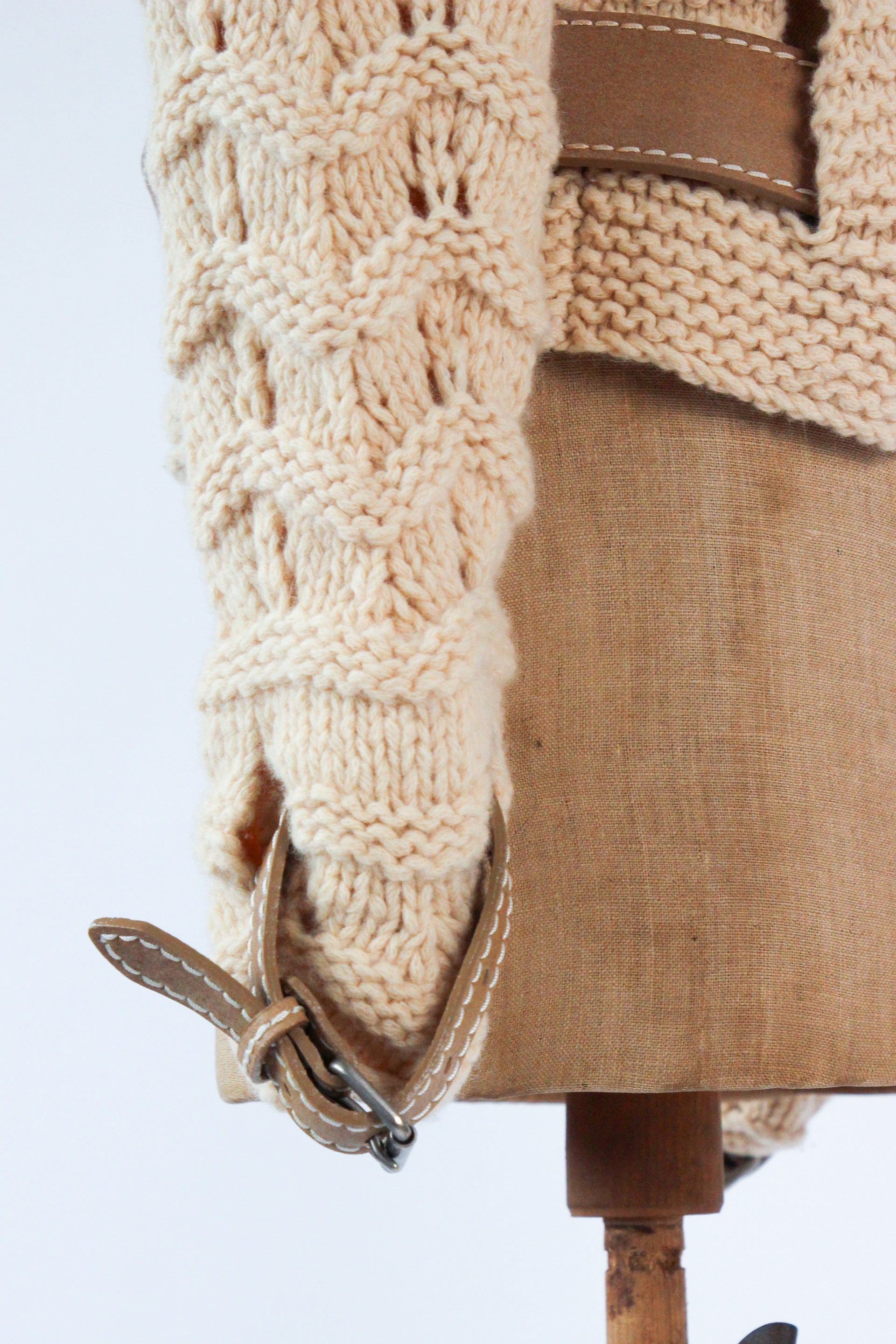 Vintage Munthe plus Simonsen Belted Ivory Wool Knit Jumper with Pink Collar // Size S