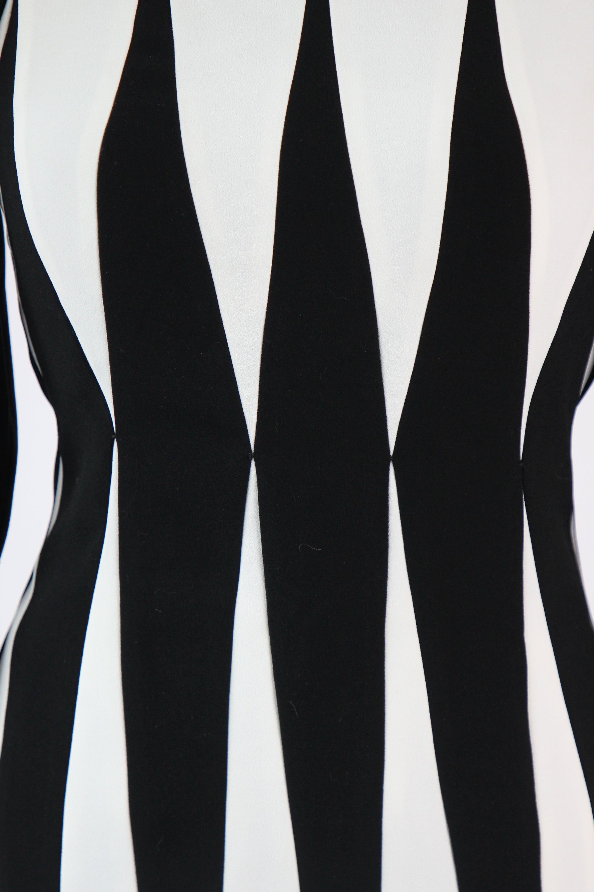 Y2K Vintage in Black and White Harlequin Pattern // Size XS S