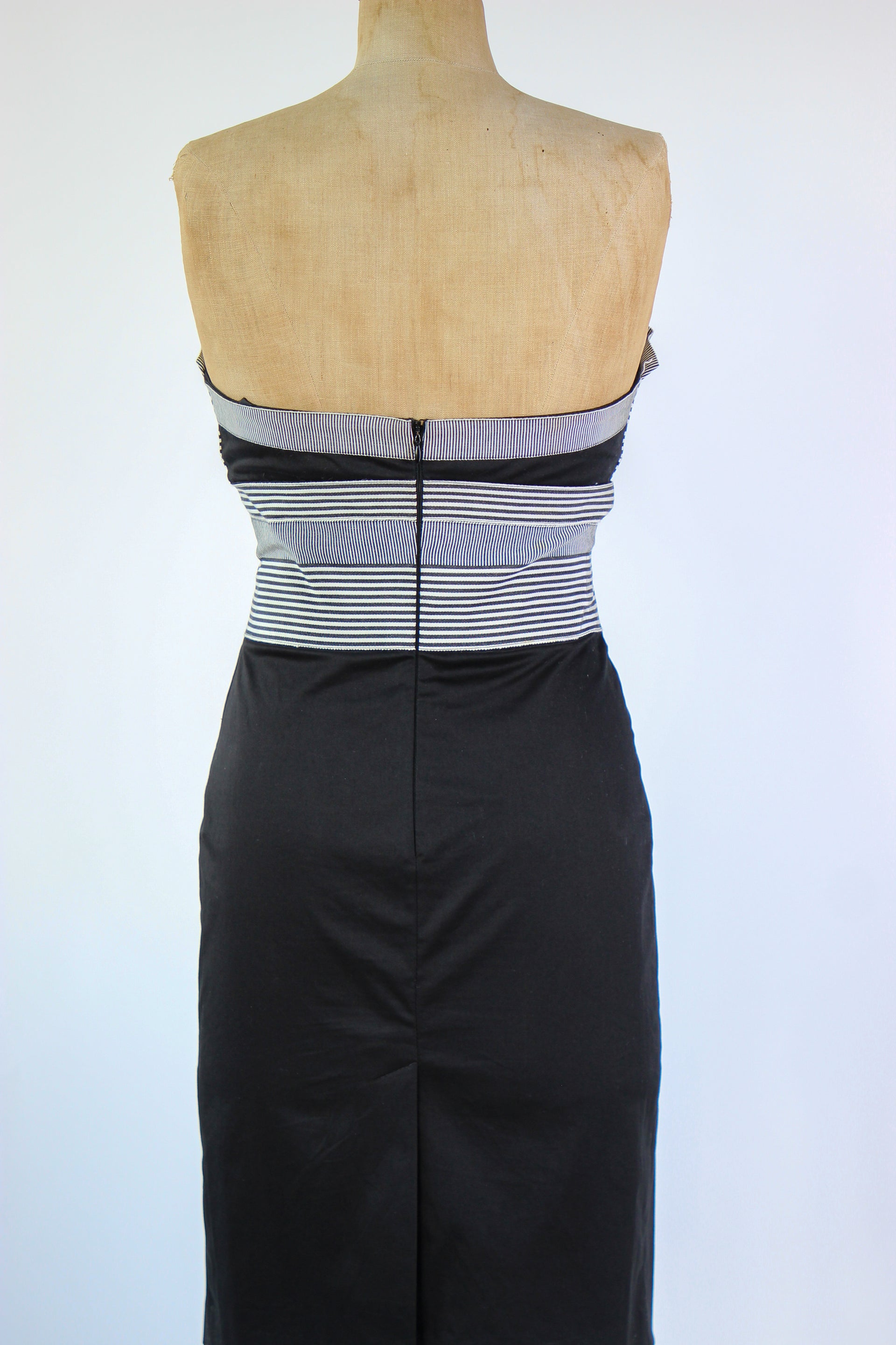 Vintage Gianfranco Ferré Strapless Cocktail Dress // Size S
