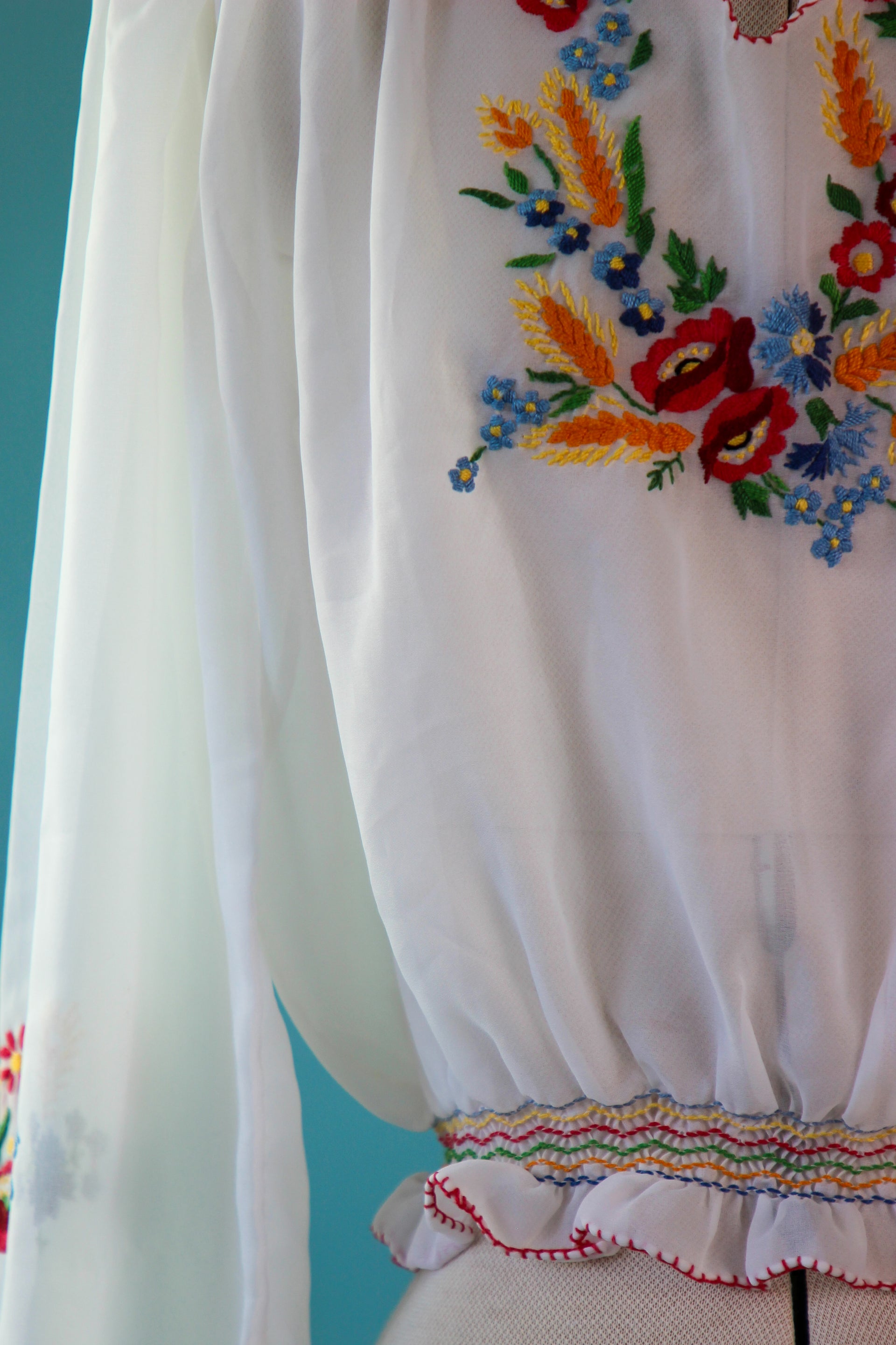 1970s Hungarian Embroidered Peasant Blouse // Size S