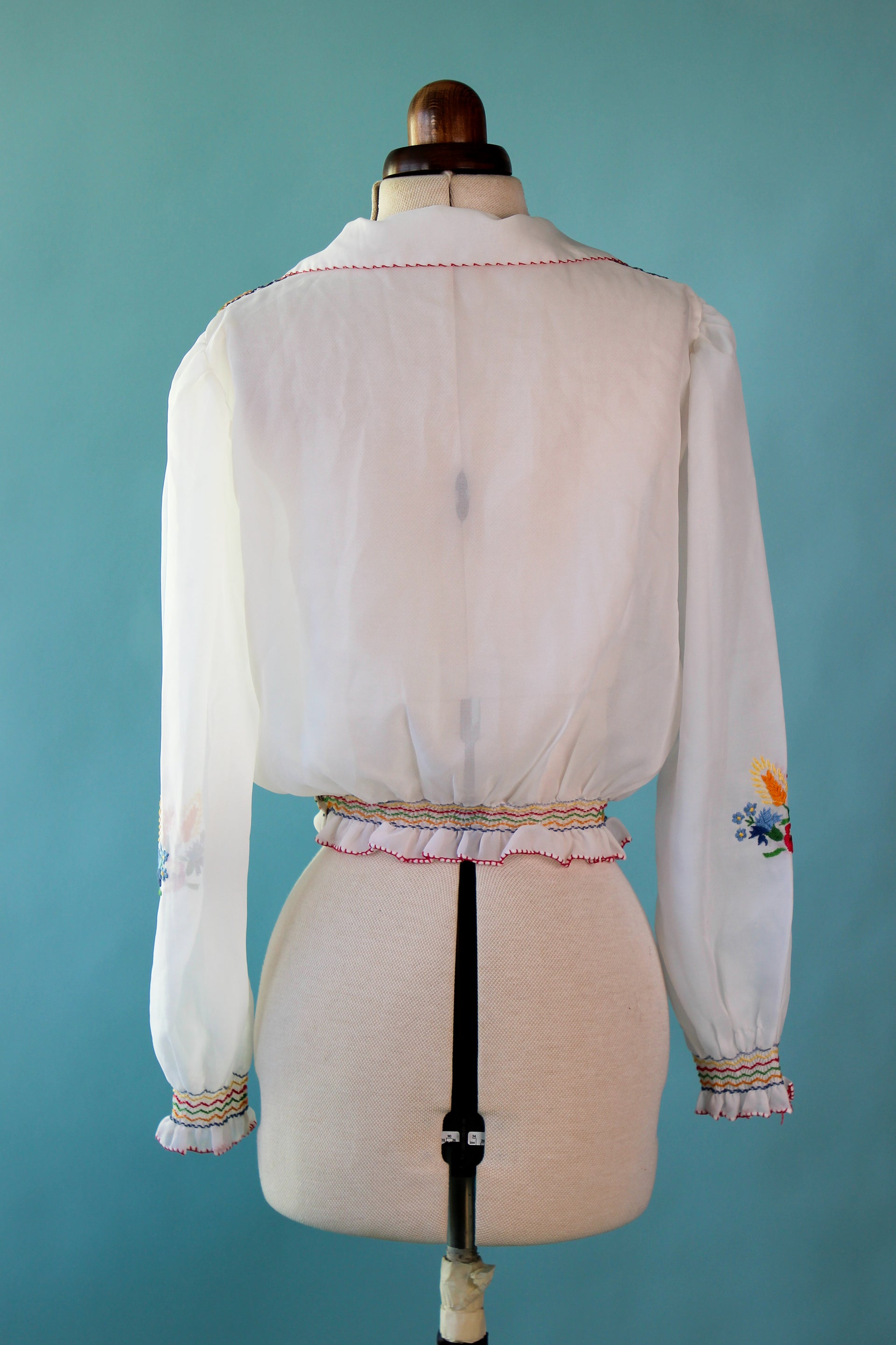 1970s Hungarian Embroidered Peasant Blouse // Size S