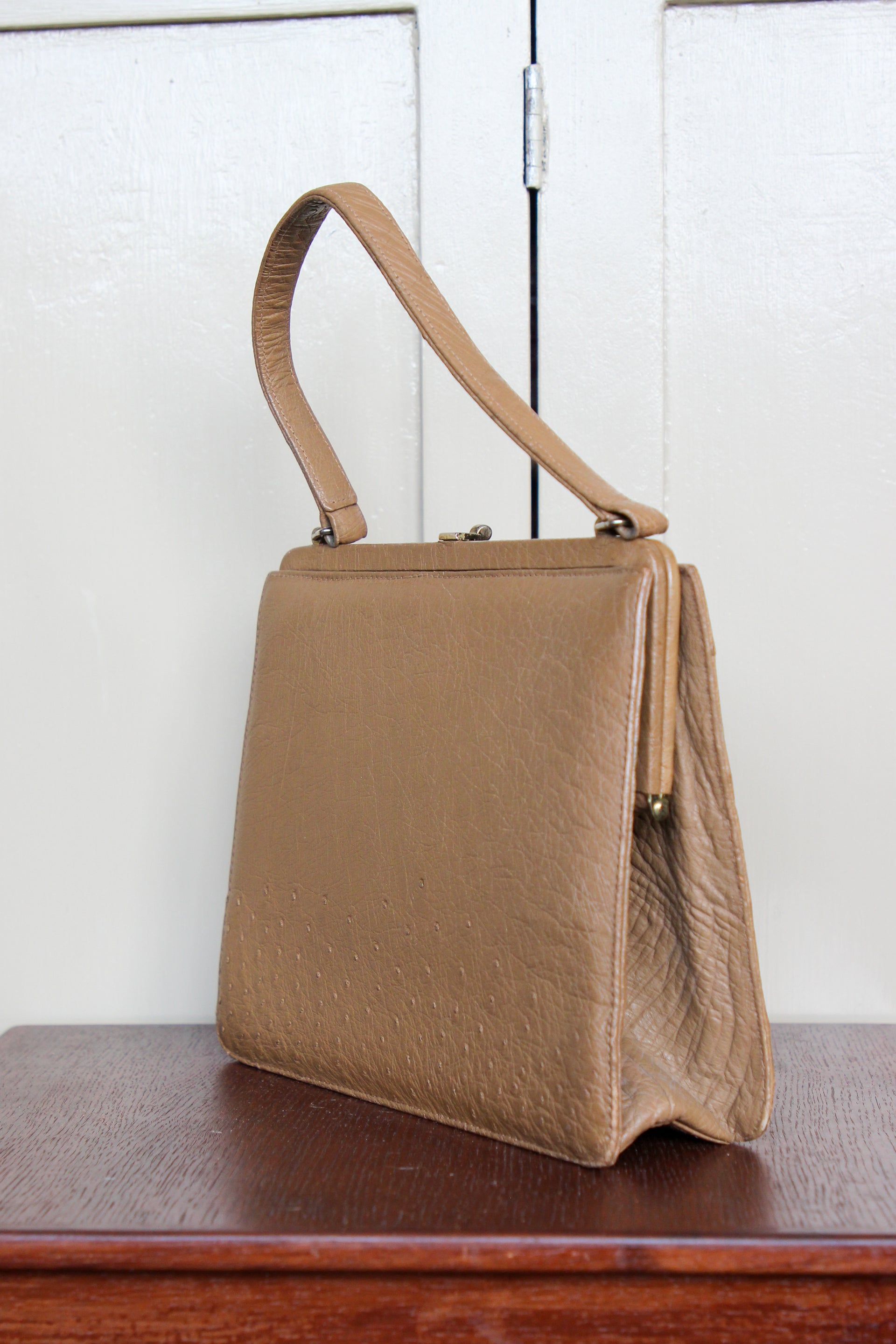 1950s 1960s Vintage Brown Ostrich Leather Top Handle Bag/Purse