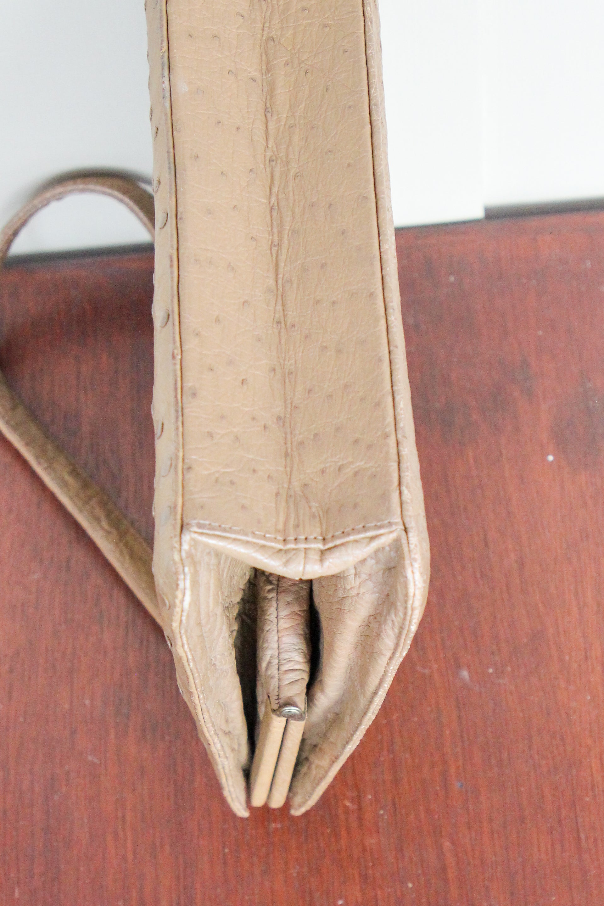 1950s 1960s Vintage Brown Ostrich Leather Top Handle Bag/Purse