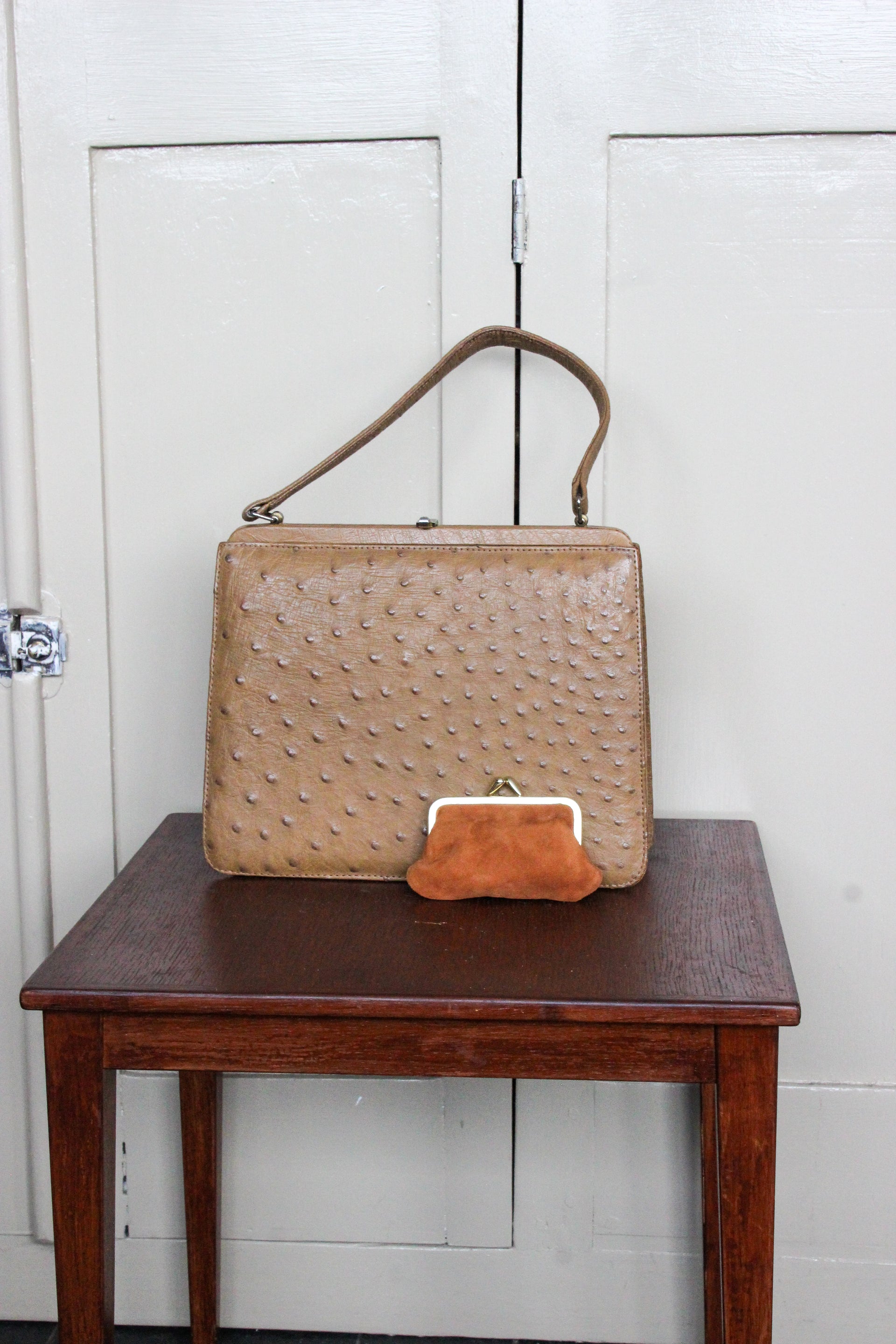 1950s 1960s Vintage Brown Ostrich Leather Top Handle Bag/Purse