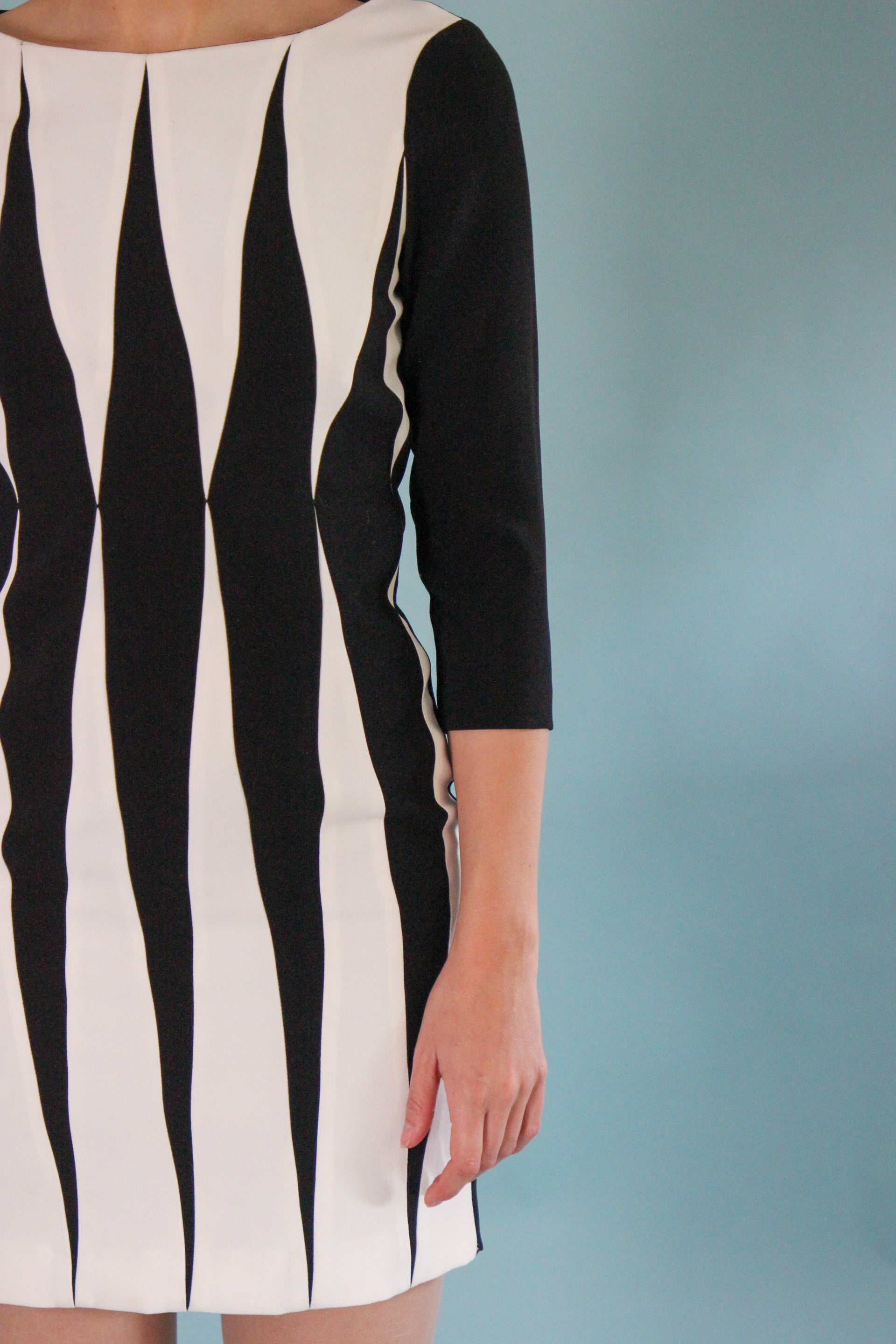 Y2K Vintage in Black and White Harlequin Pattern // Size XS S