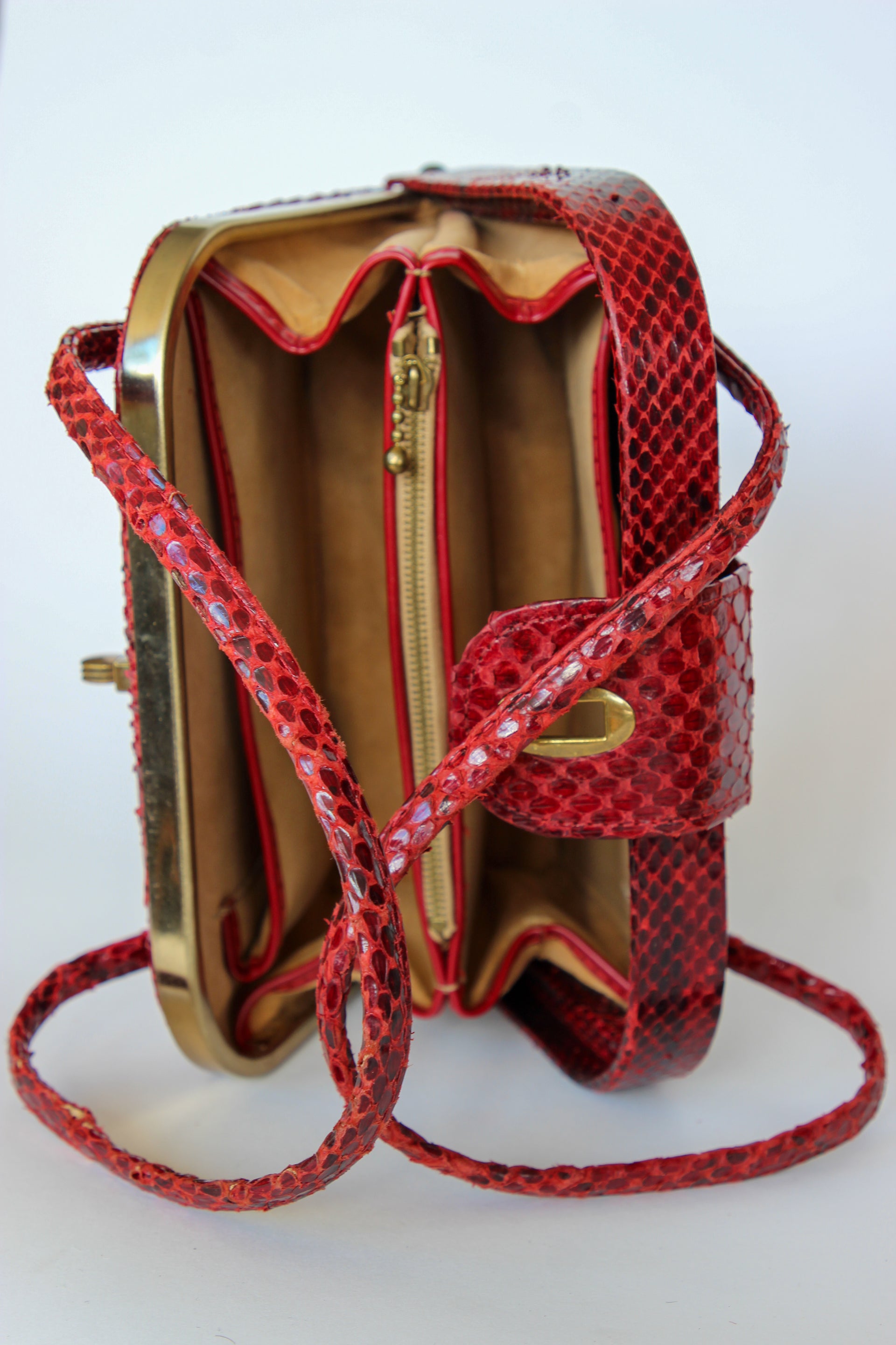 1940s Vintage Red Leather Top Handle Bag with Golden Closure