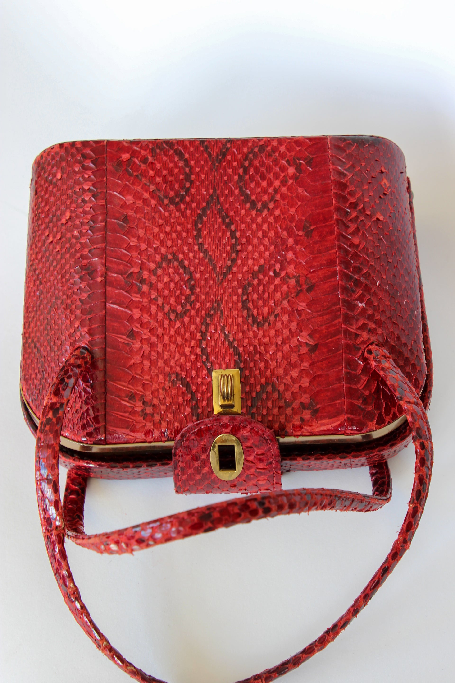 1940s Vintage Red Leather Top Handle Bag with Golden Closure