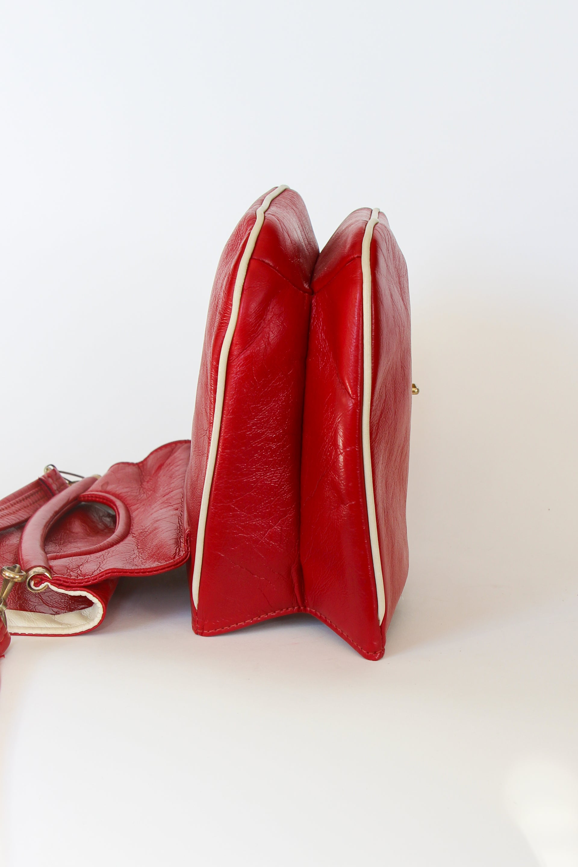 1970s Vintage Red and White Vinyl Top Handle Bag/Shoulder Bag