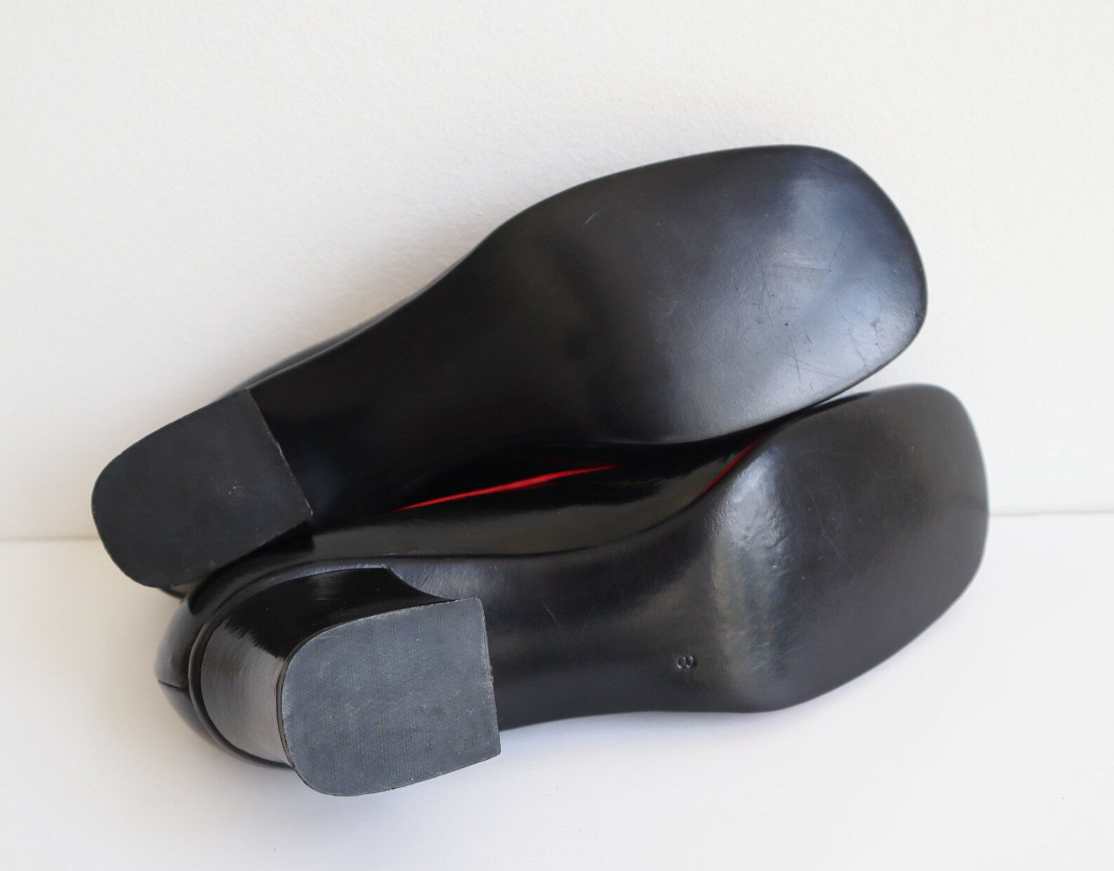 1960s Vintage Black Patent Leather Shoes