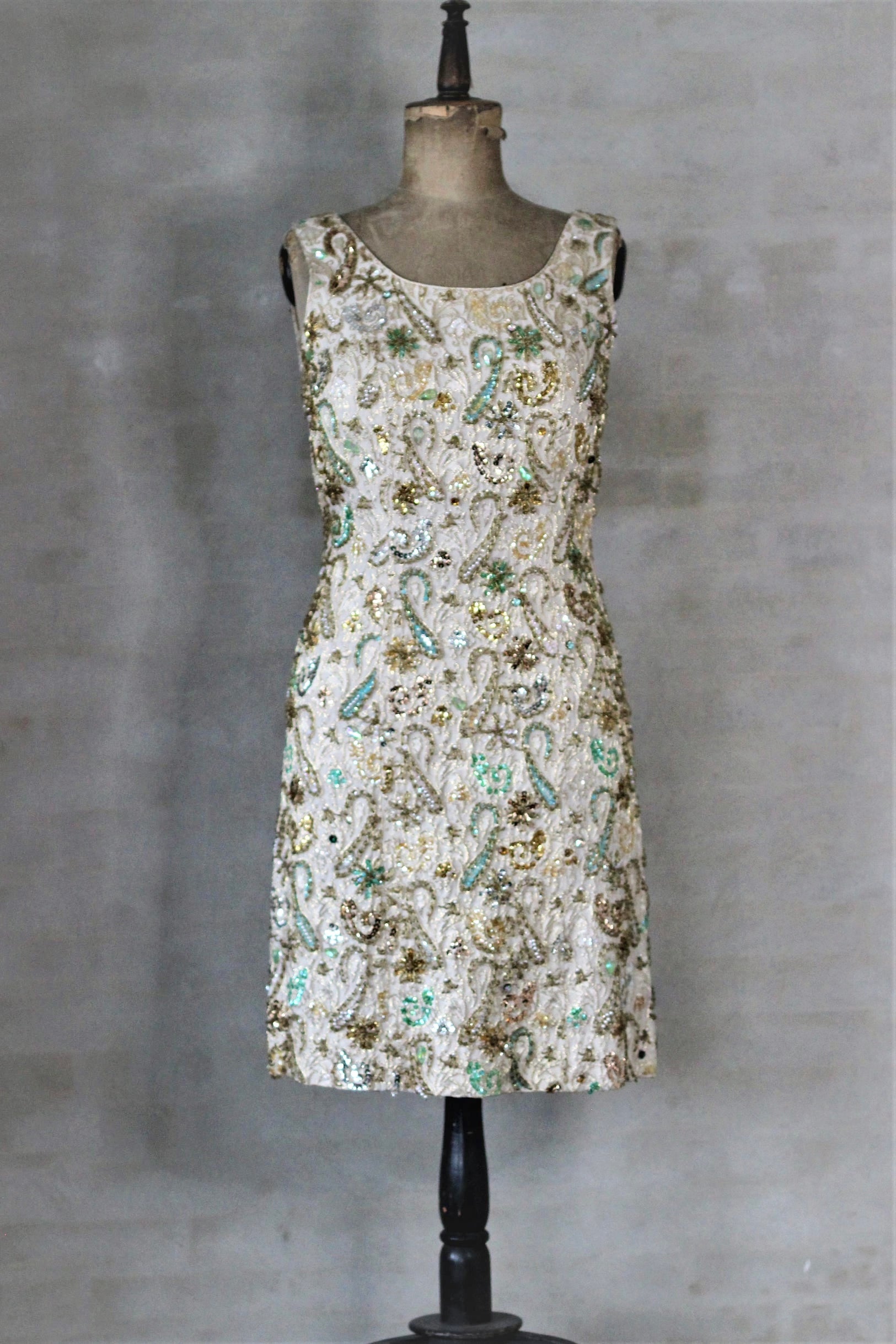 1960s Heavily Beaded Dress//Size M