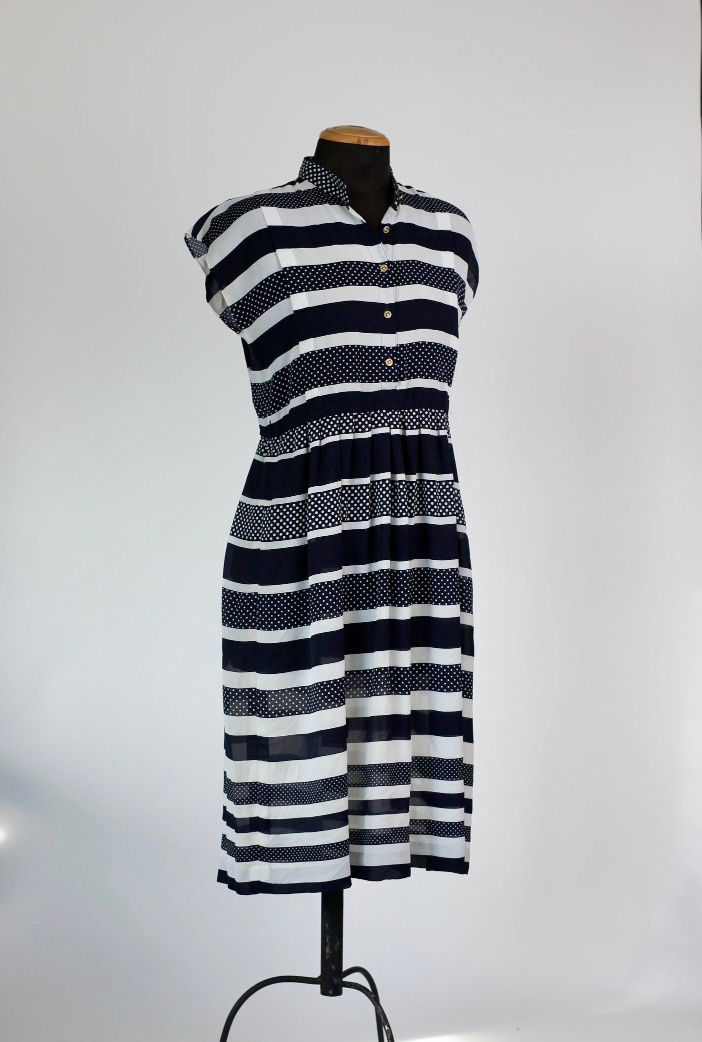 Vintage White and Navy Blue Dress//Size L
