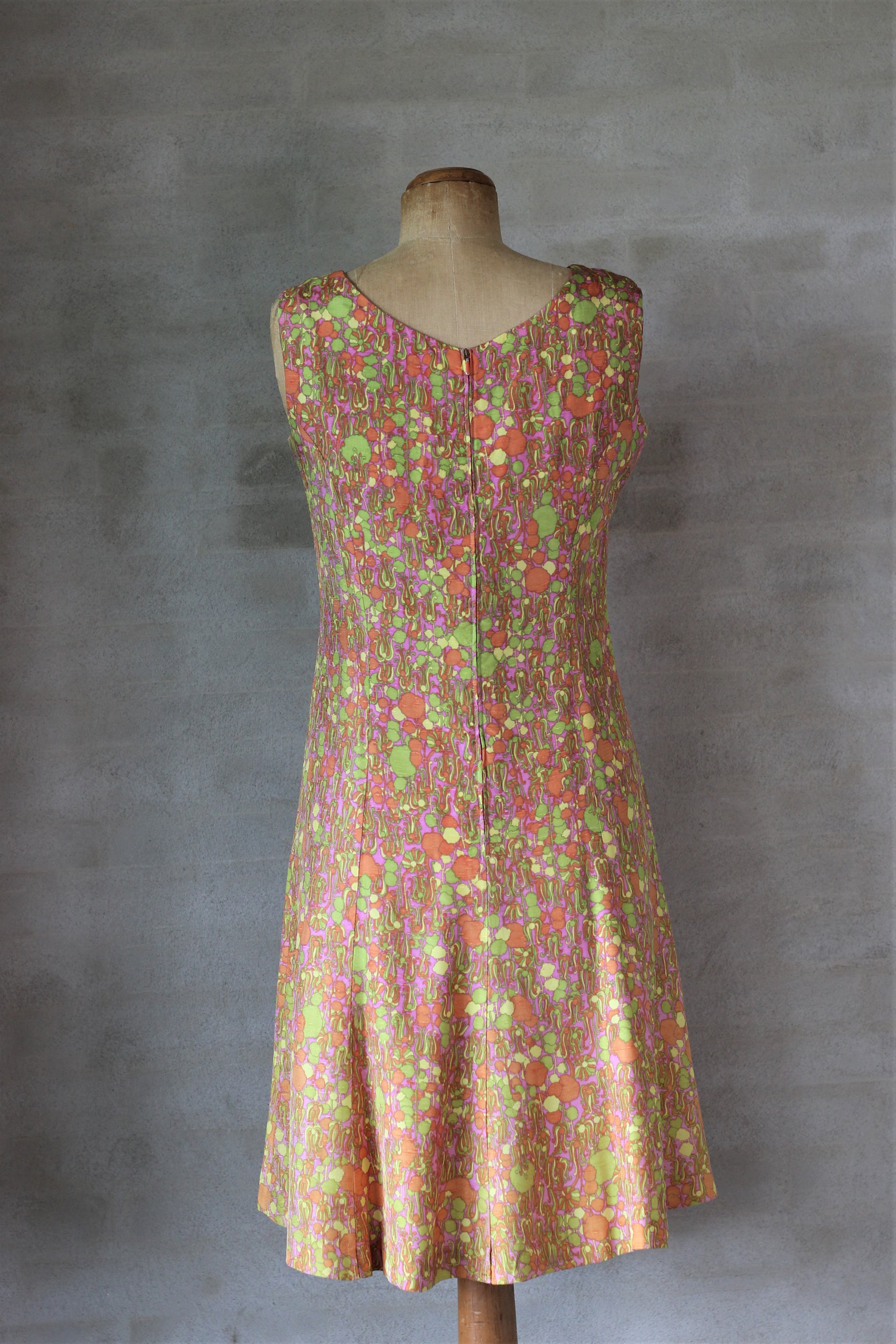 1970s Short Dress in Bright Colors//Size M