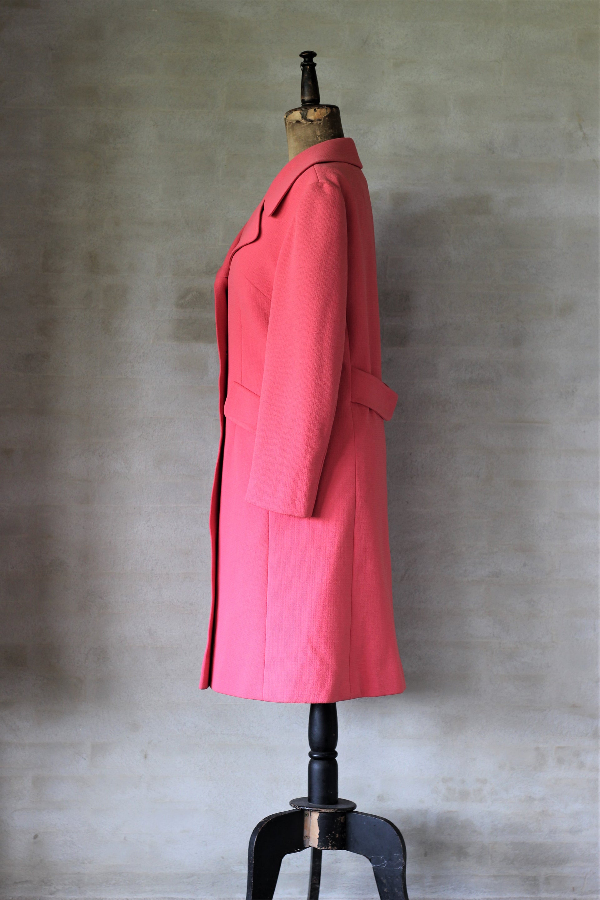 1960s Rose Pink Coat//Size L/XL.