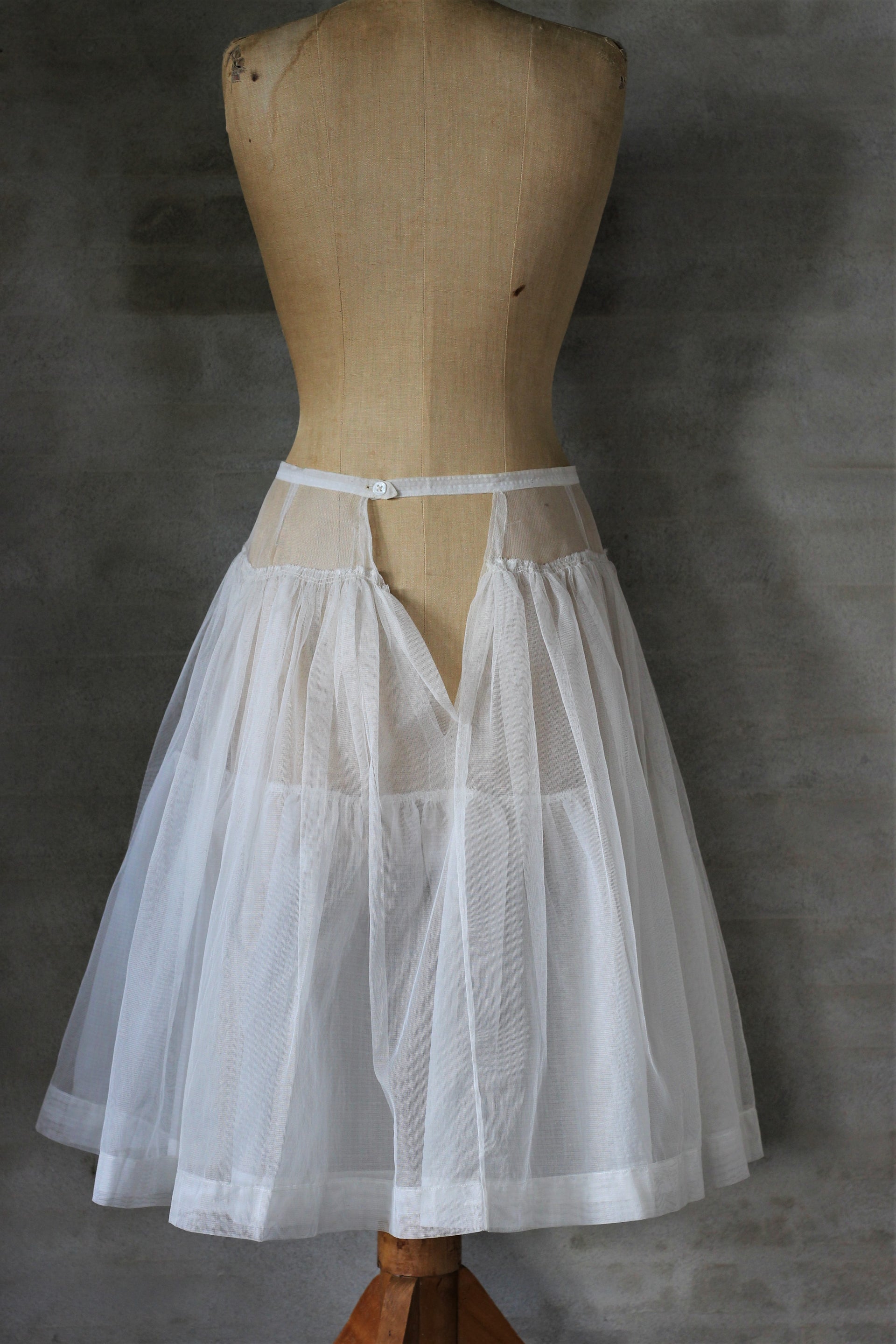 1950s Tulle Skirt in Two Layers/Size S       S2