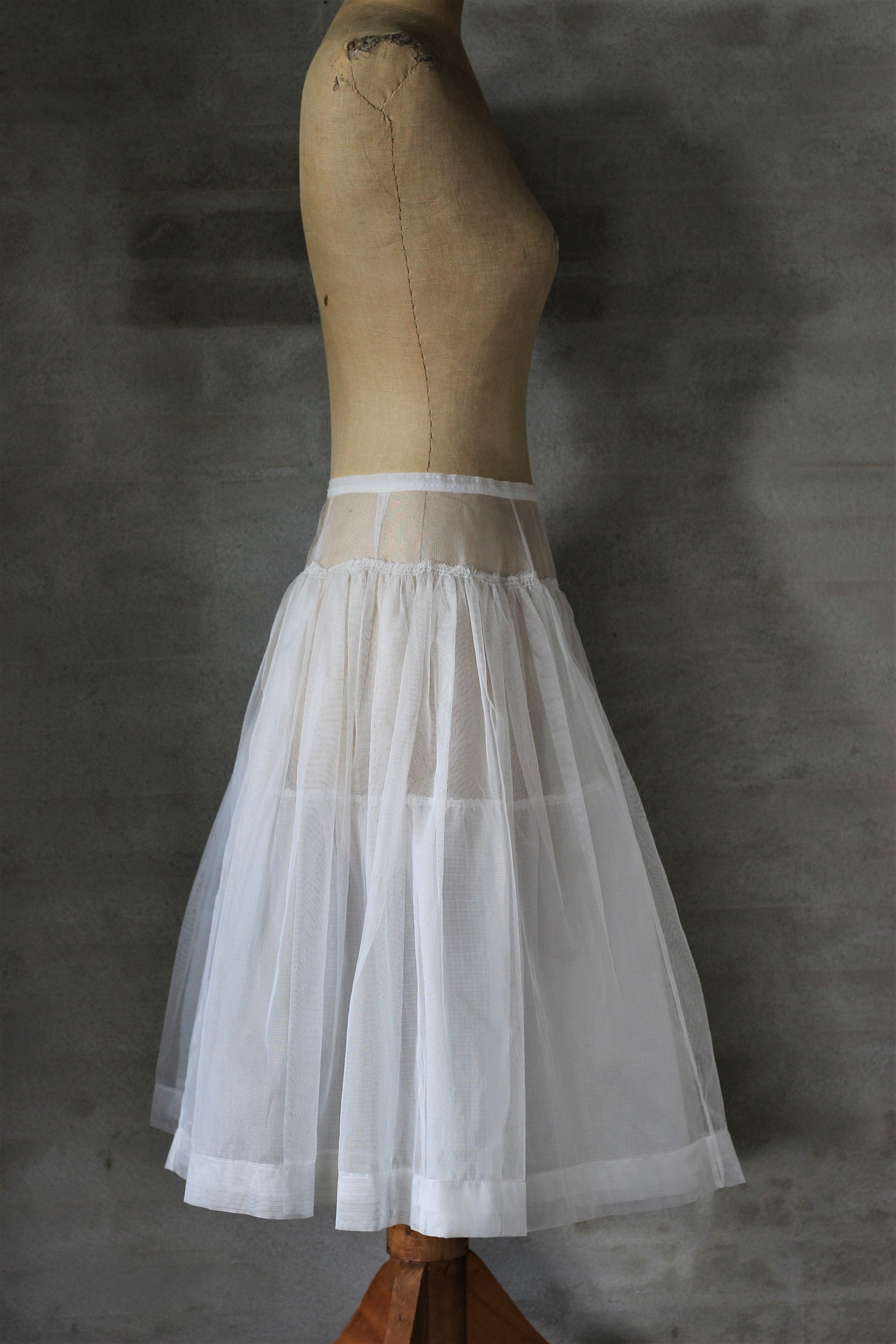 1950s Tulle Skirt in Two Layers/Size S       S2